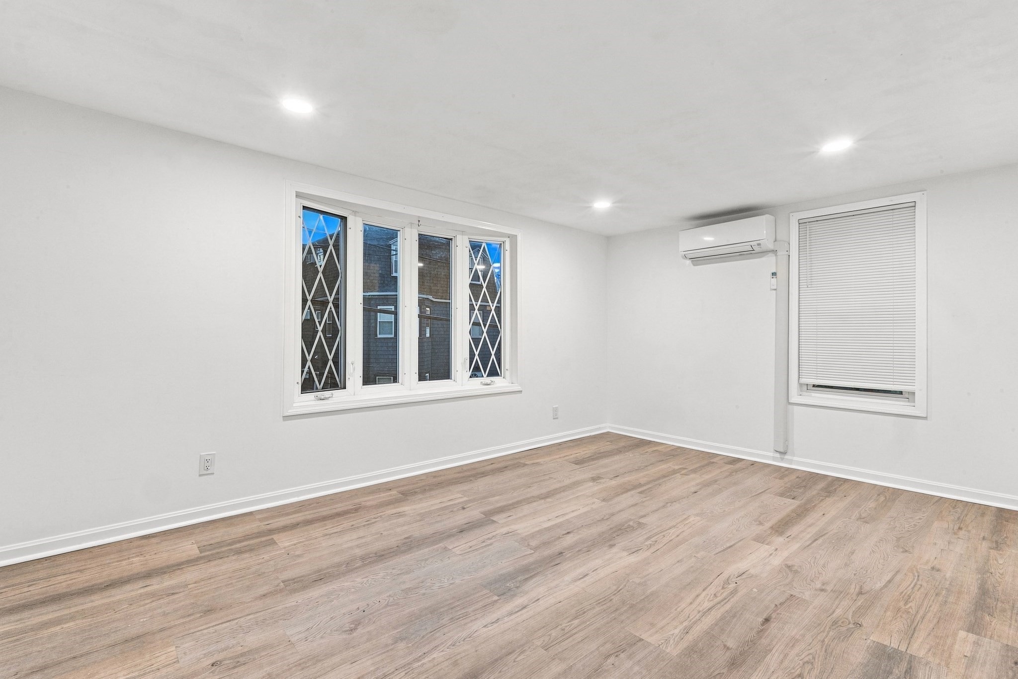 650 Third Property Photo 8