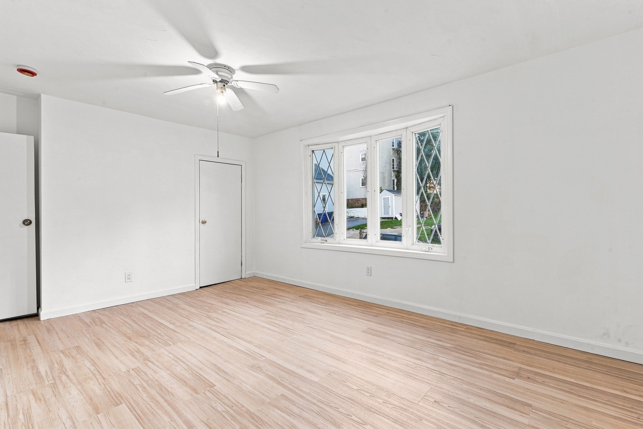 650 Third Property Photo 10