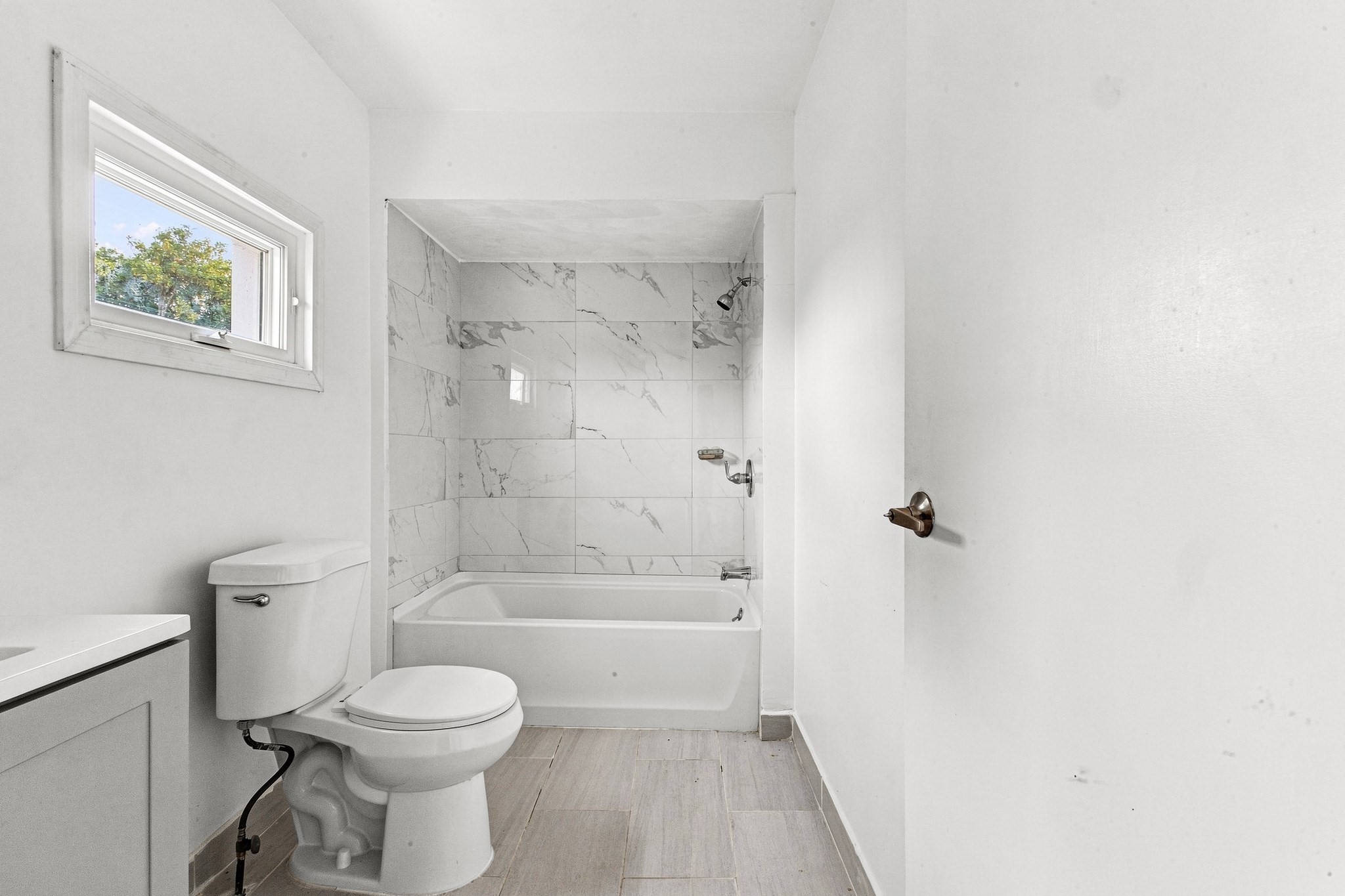 650 Third Property Photo 15