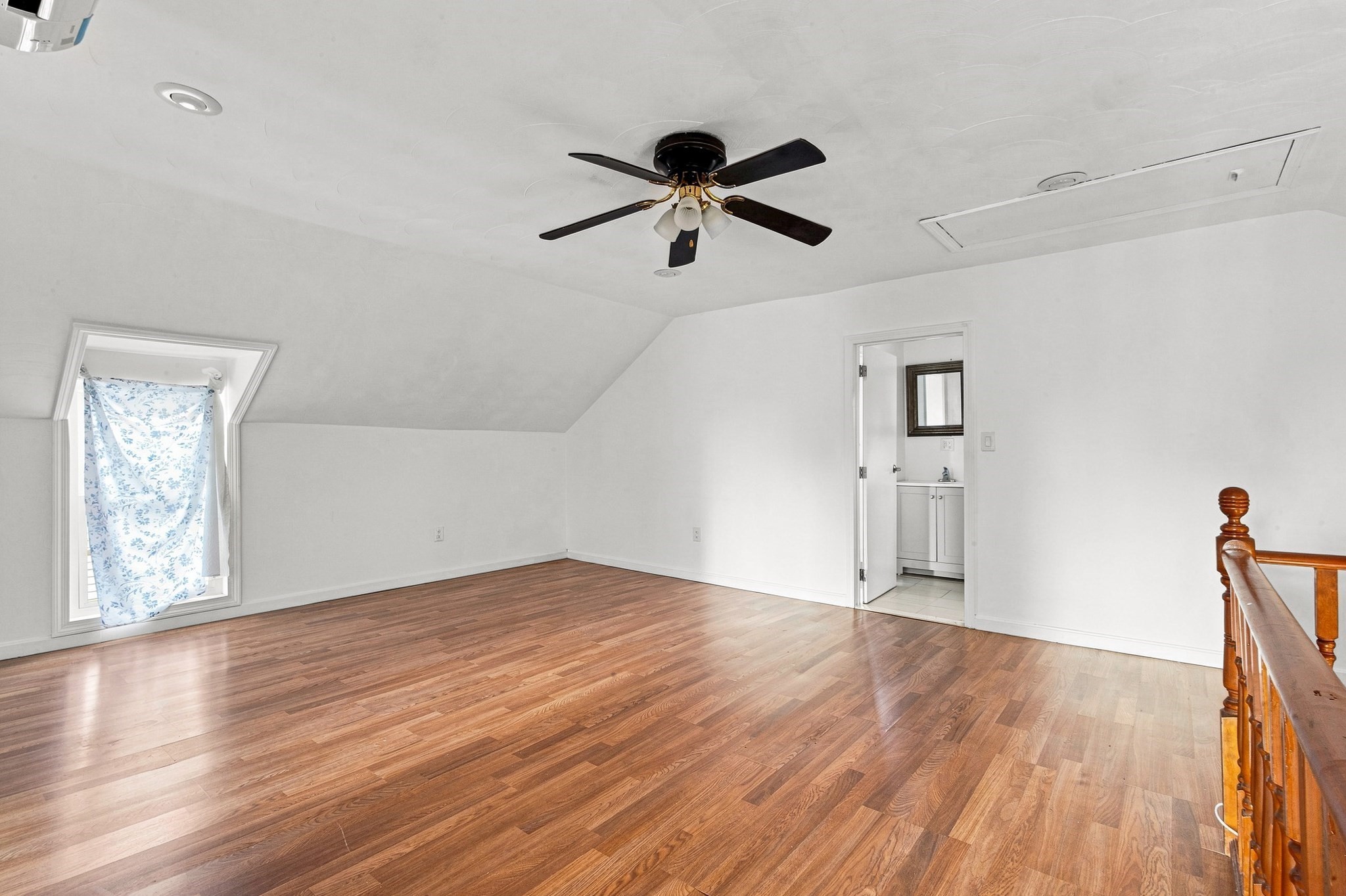 650 Third Property Photo 21