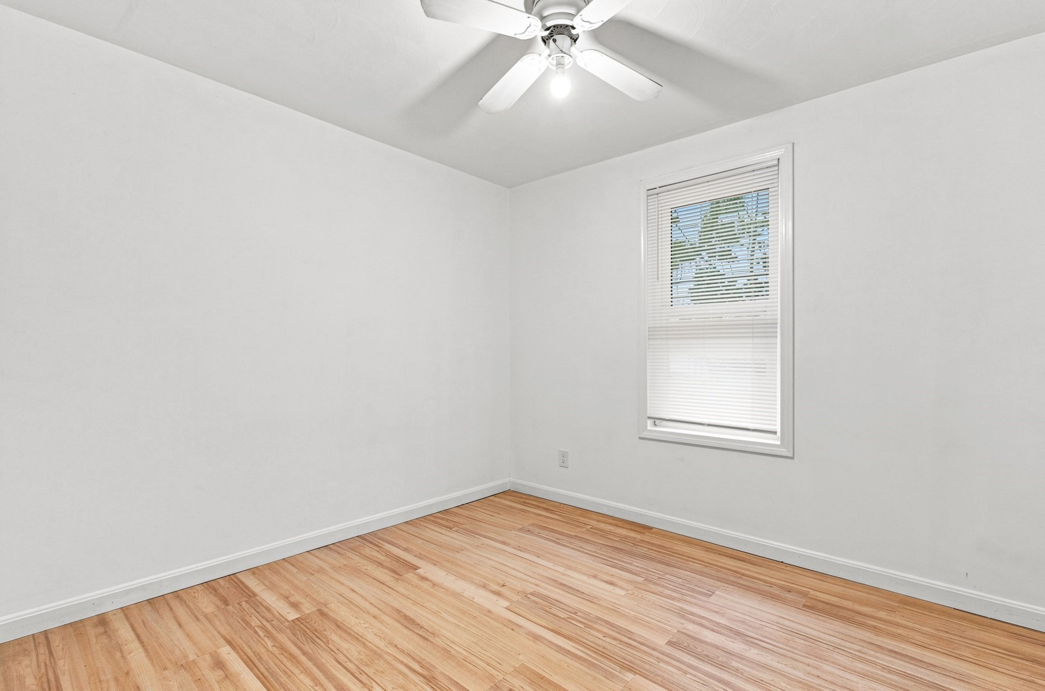 650 Third Property Photo 29