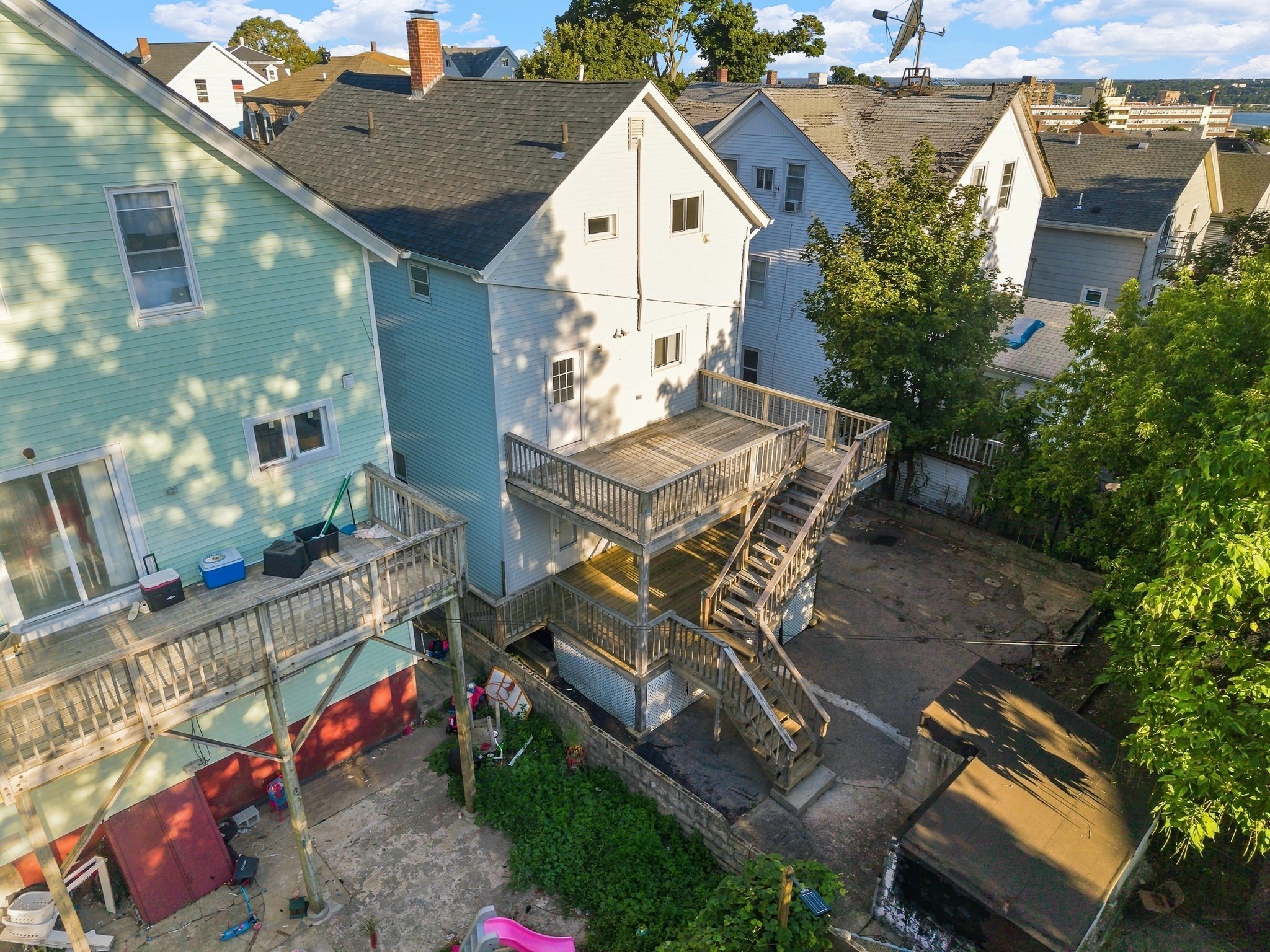 650 Third Property Photo 35