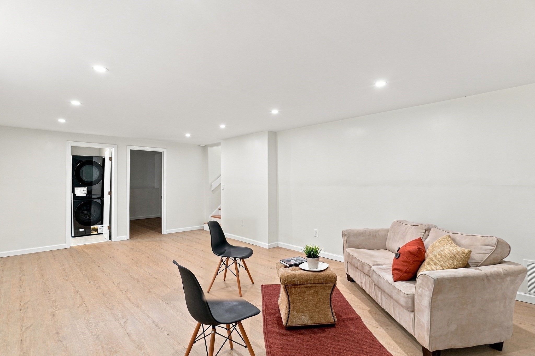 27 Robert Rd Property Photo 22