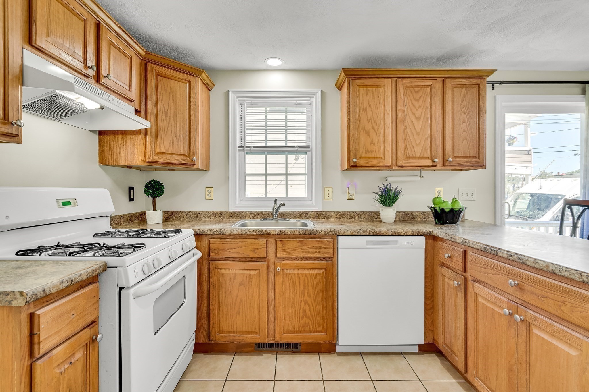 5 Wright Street # B Property Photo 12