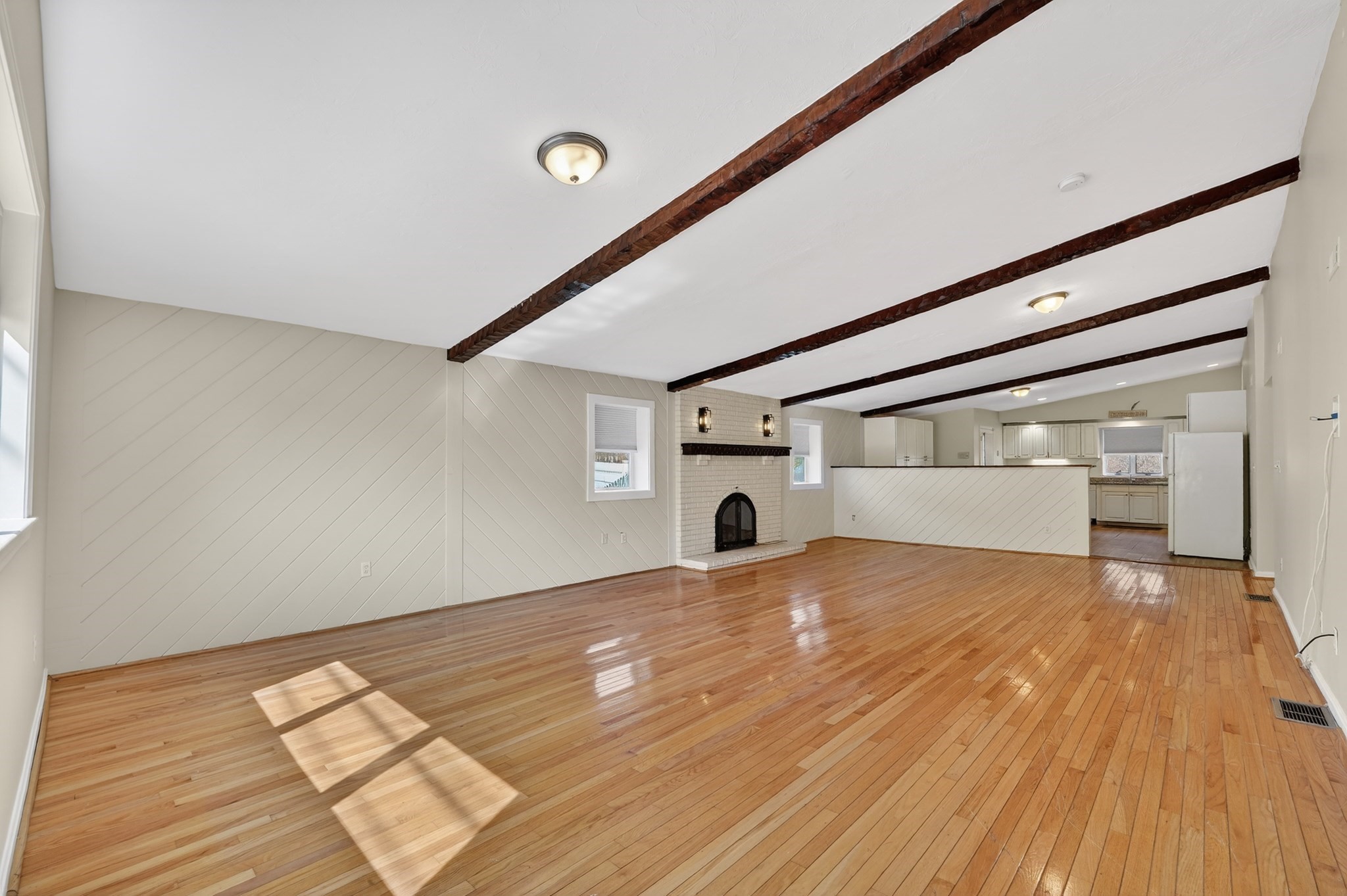 168 South Street Property Photo 3