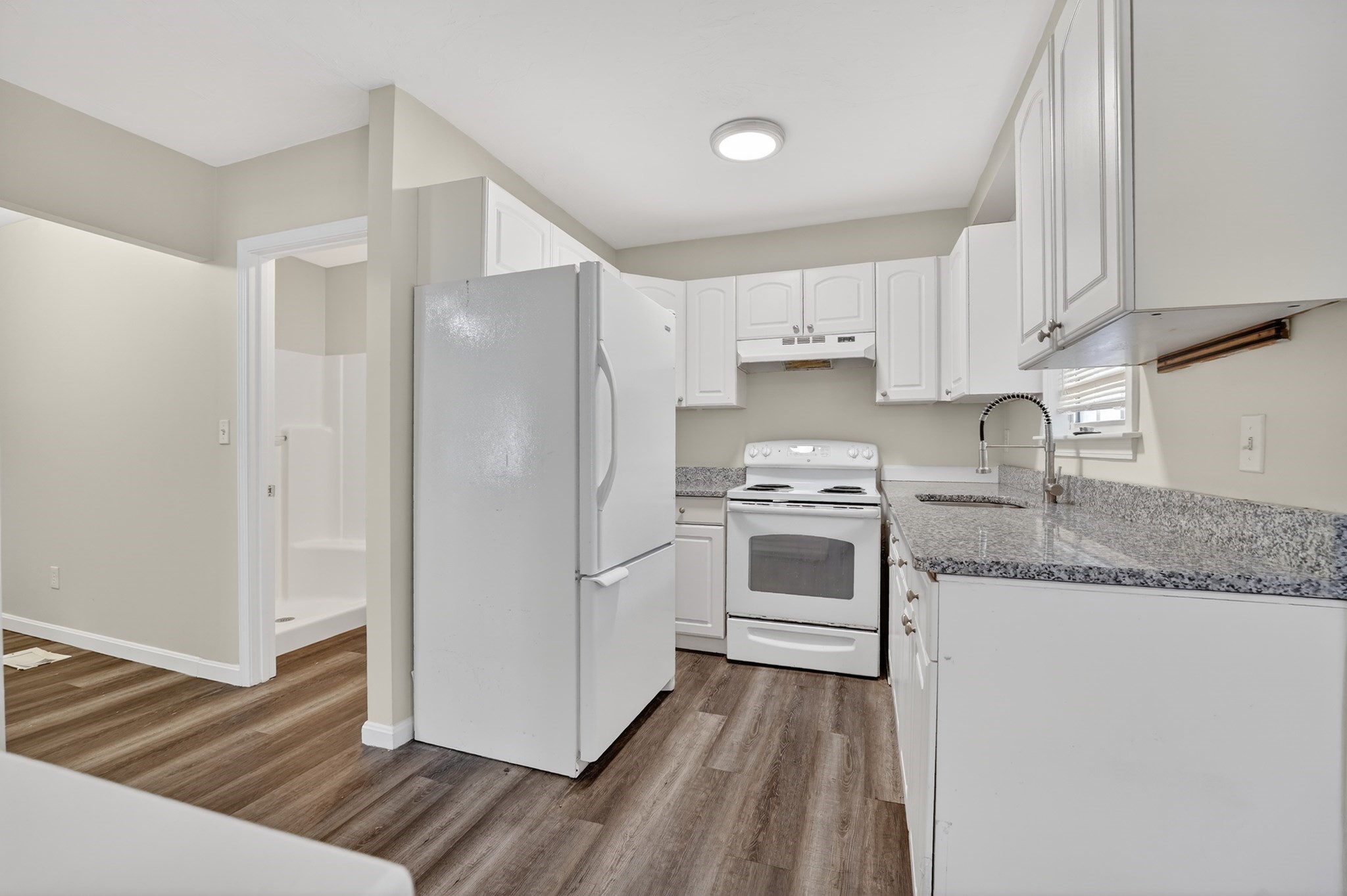 168 South Street Property Photo 13