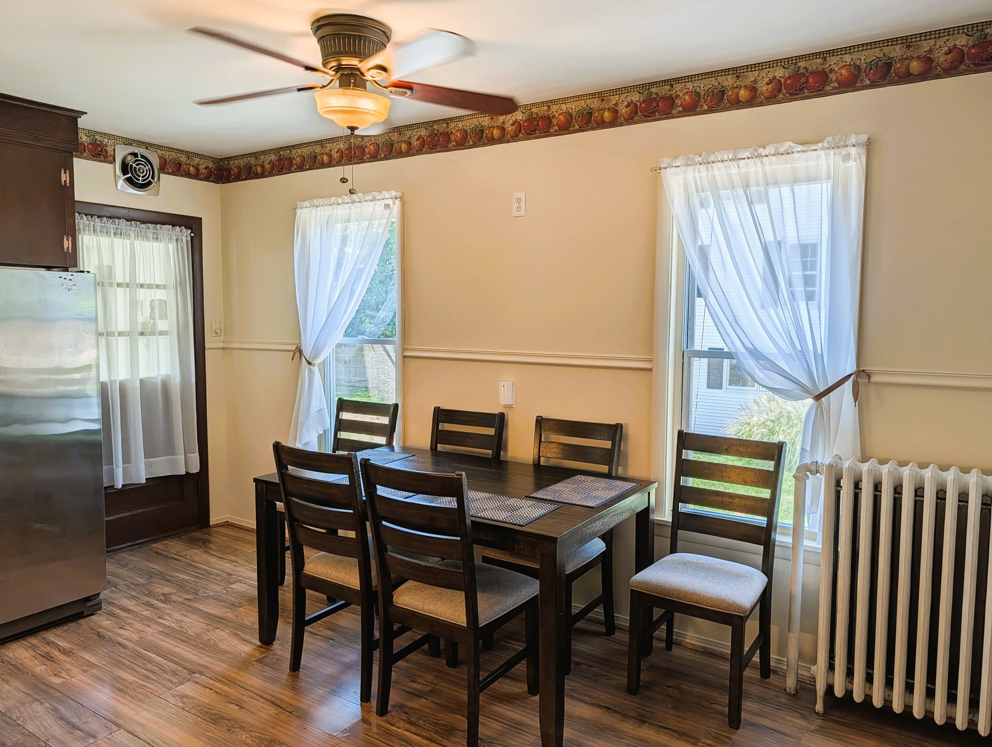 27 South Street Property Photo 10
