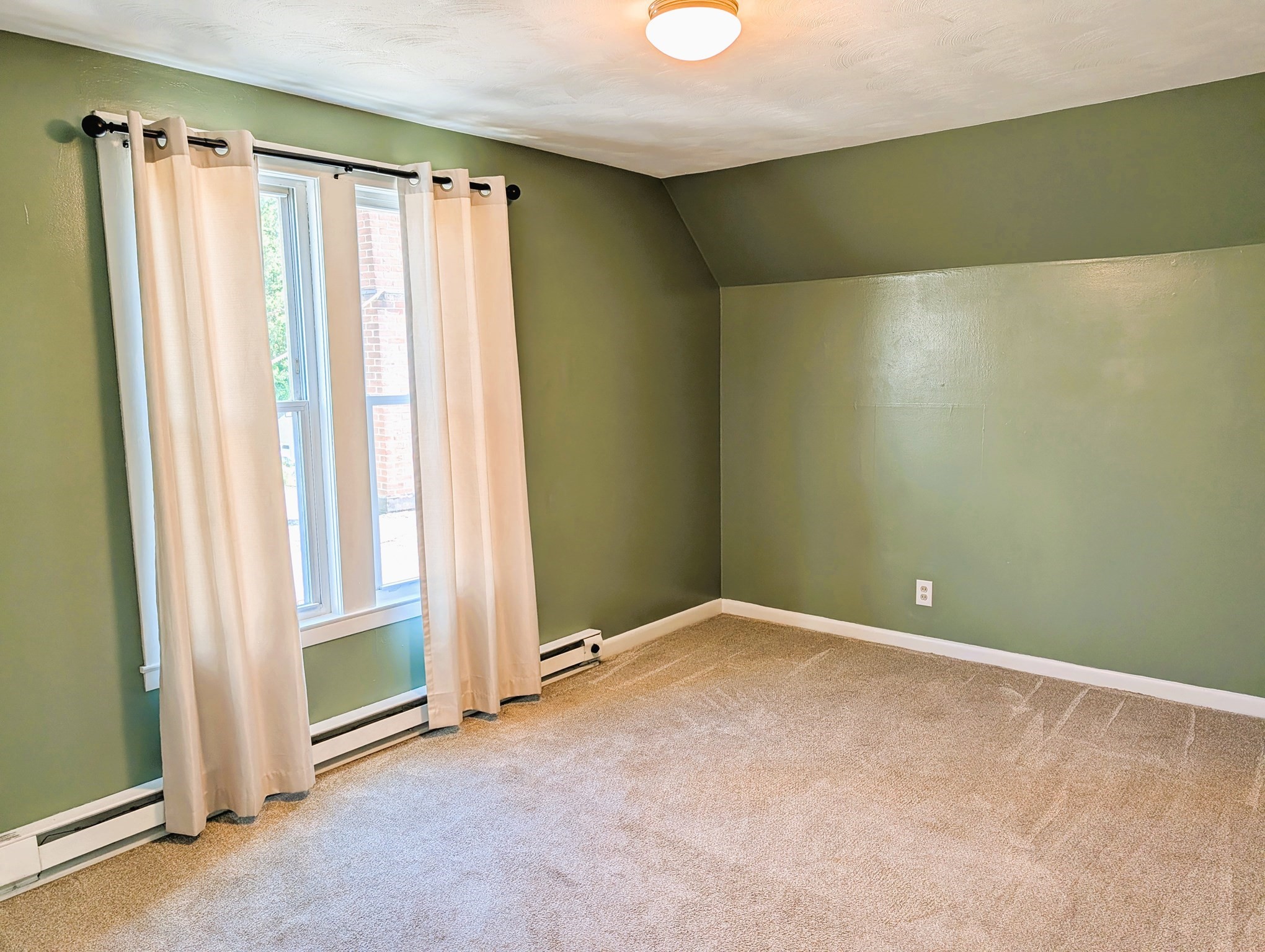 27 South Street Property Photo 18