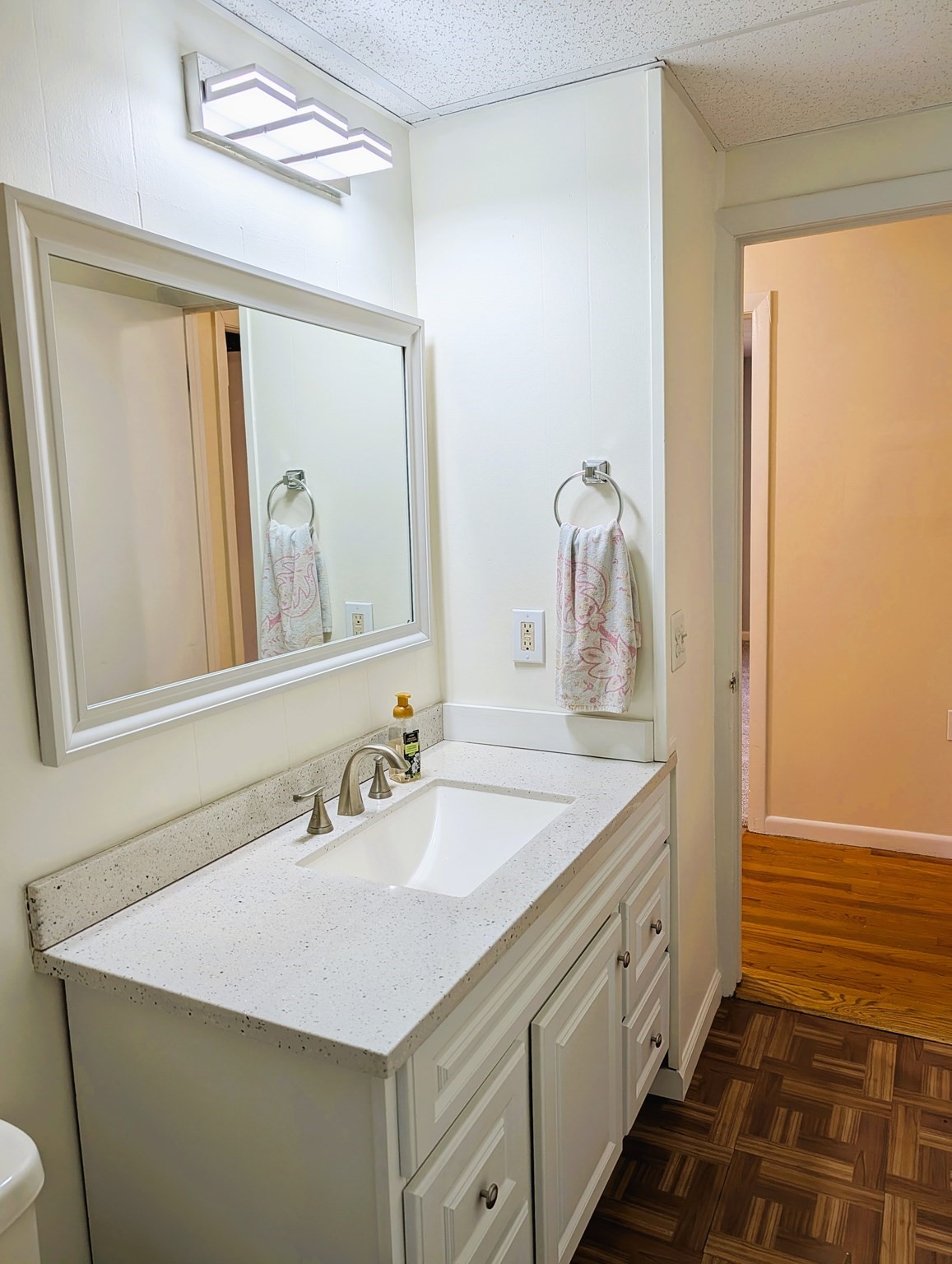 27 South Street Property Photo 21