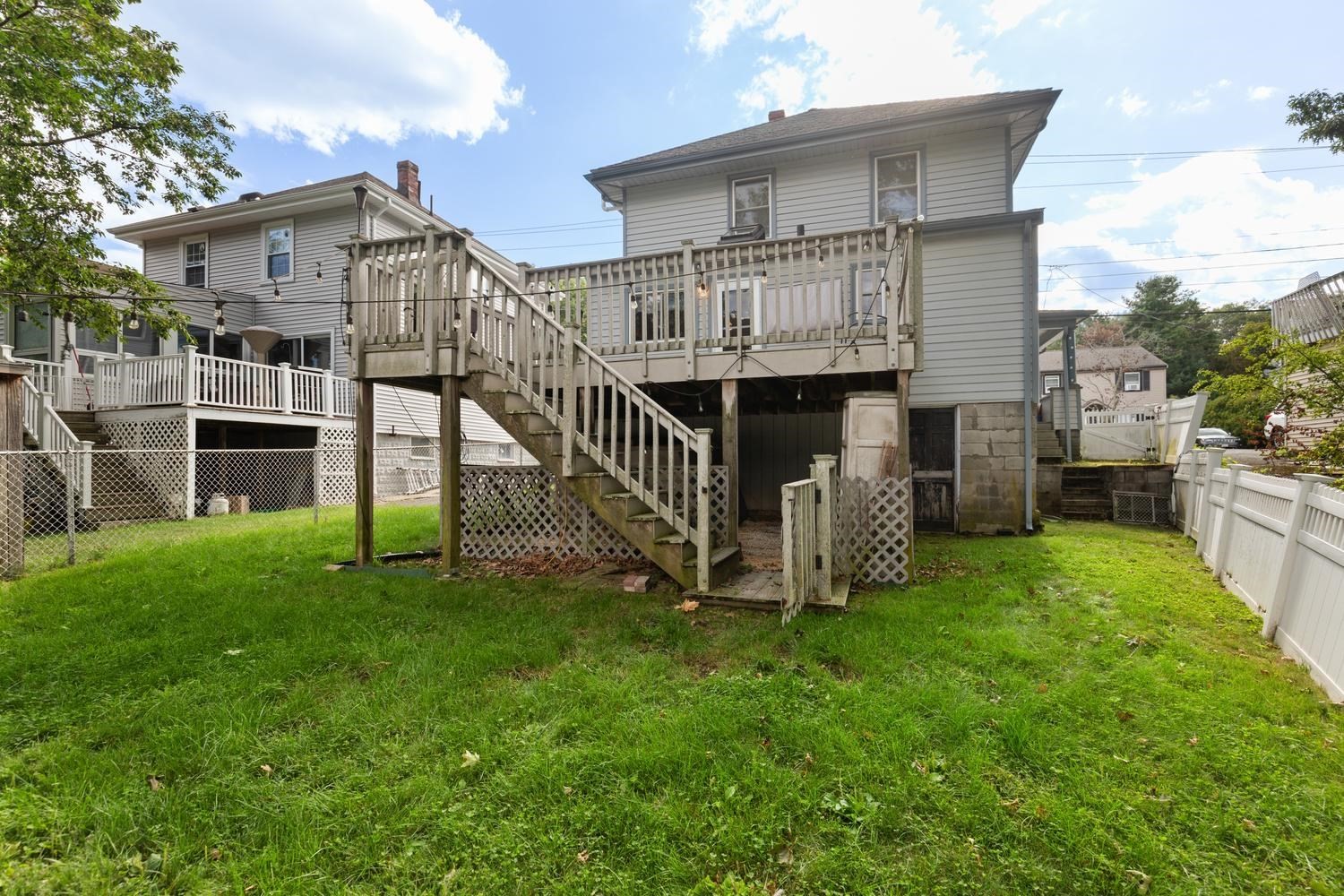 223 Linwood St Property Photo 31