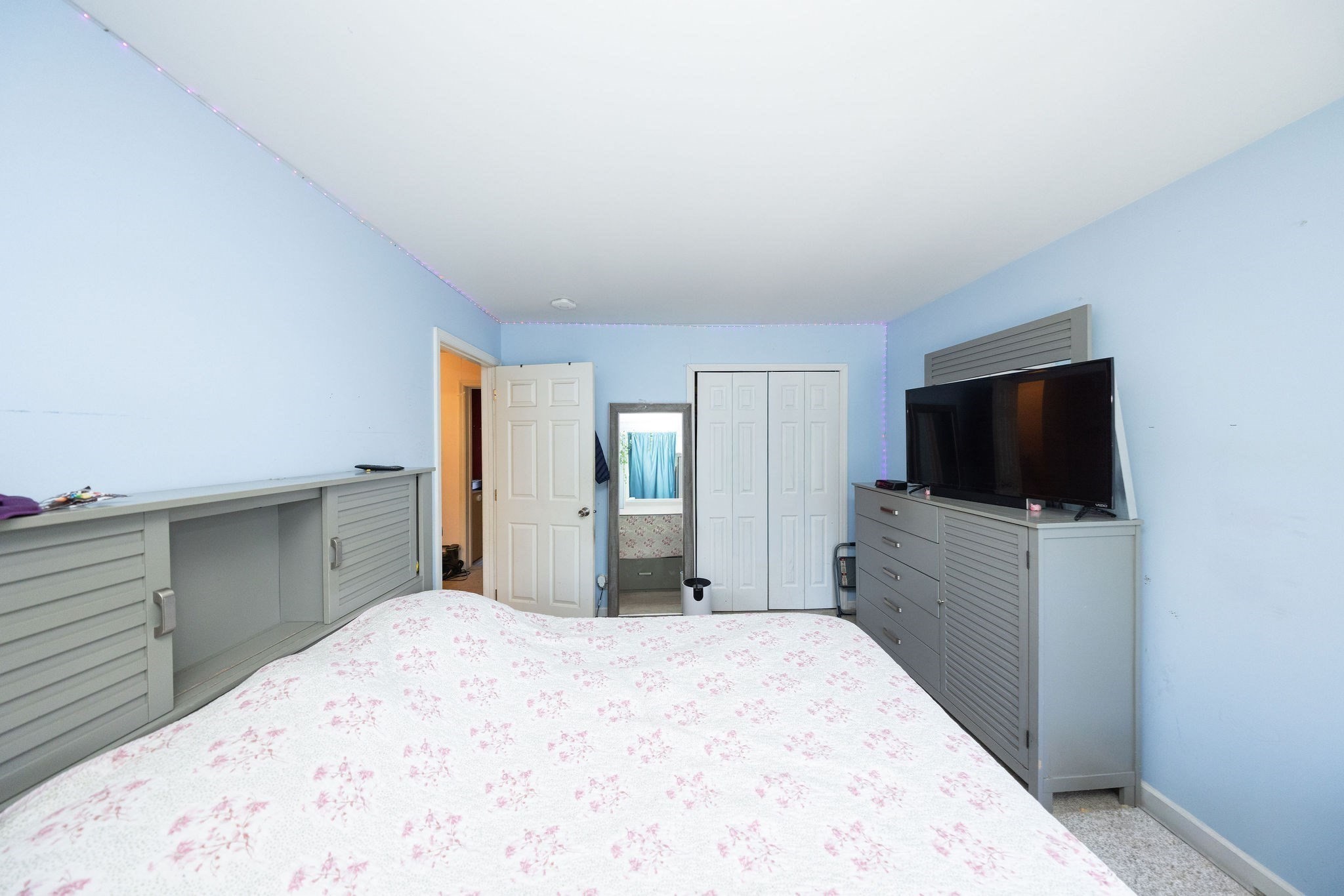 14 Sherburne Ave Property Photo 8