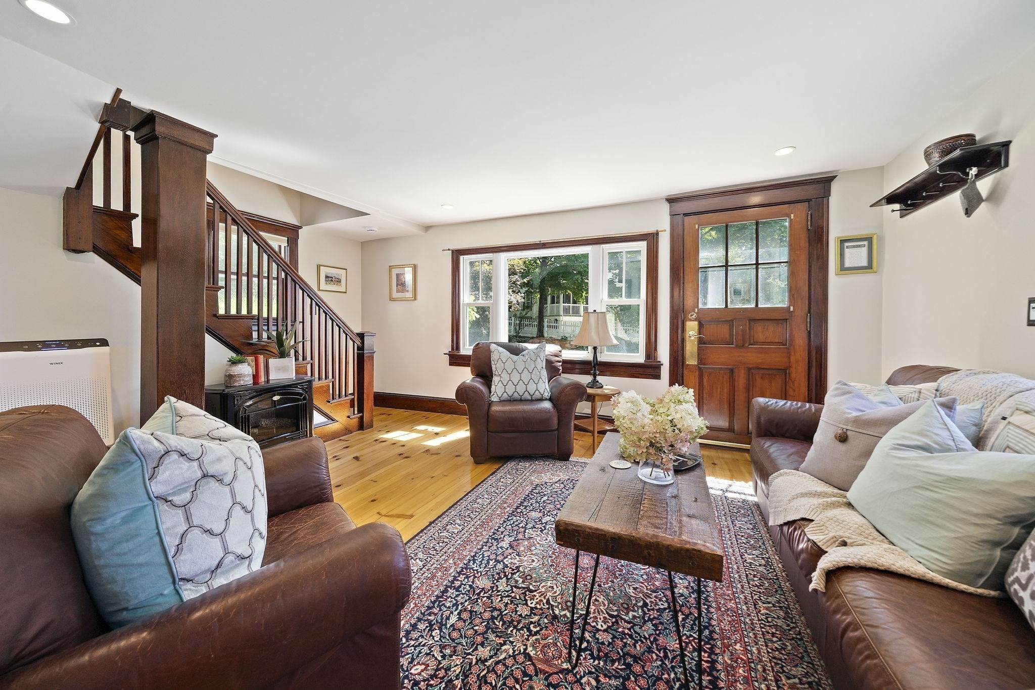 16 Oakland Ave Property Photo 5