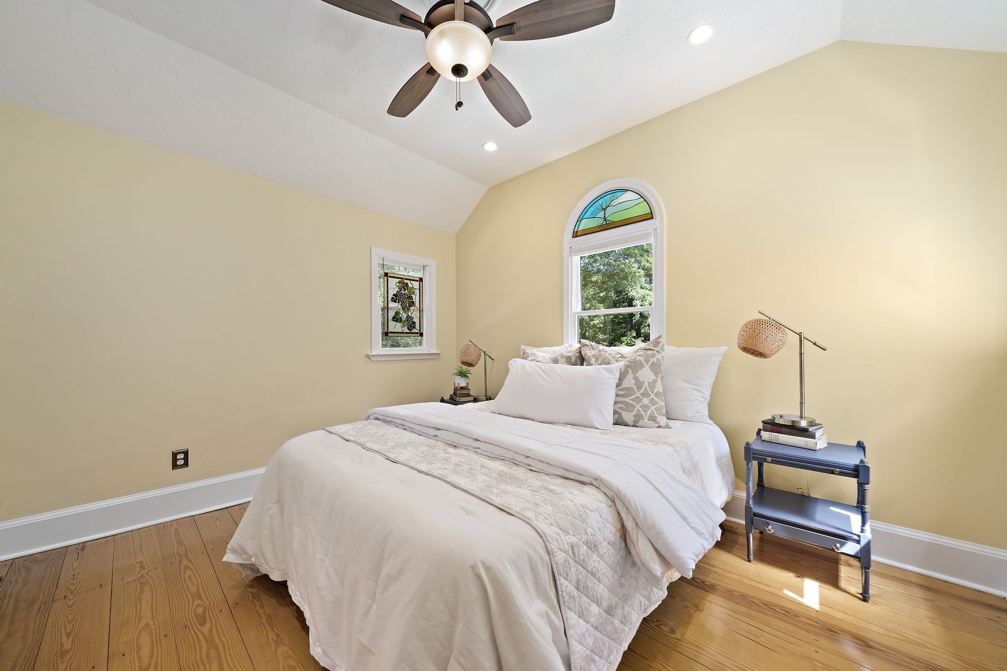16 Oakland Ave Property Photo 21