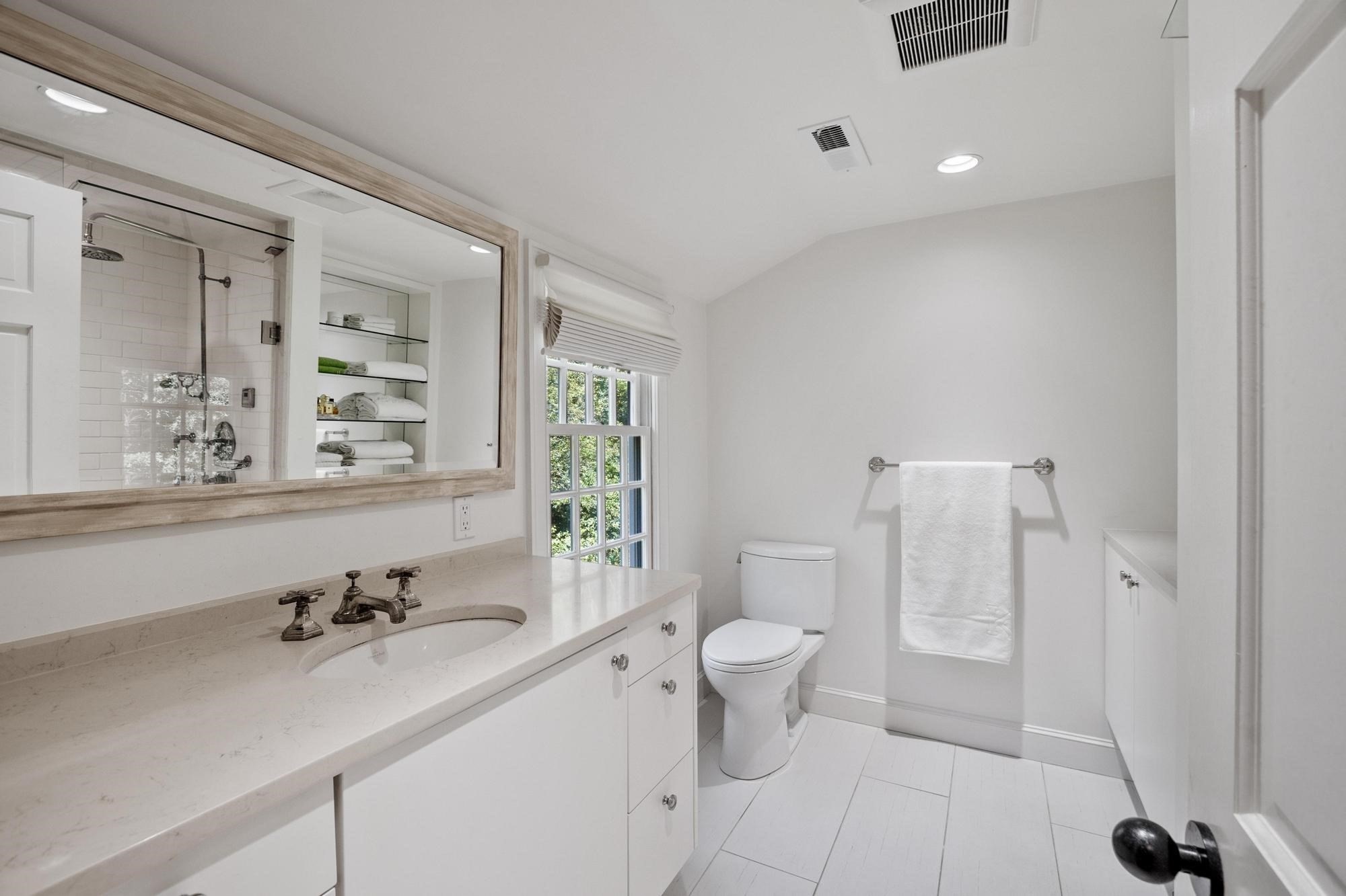 1319 Monument Street Property Photo 20