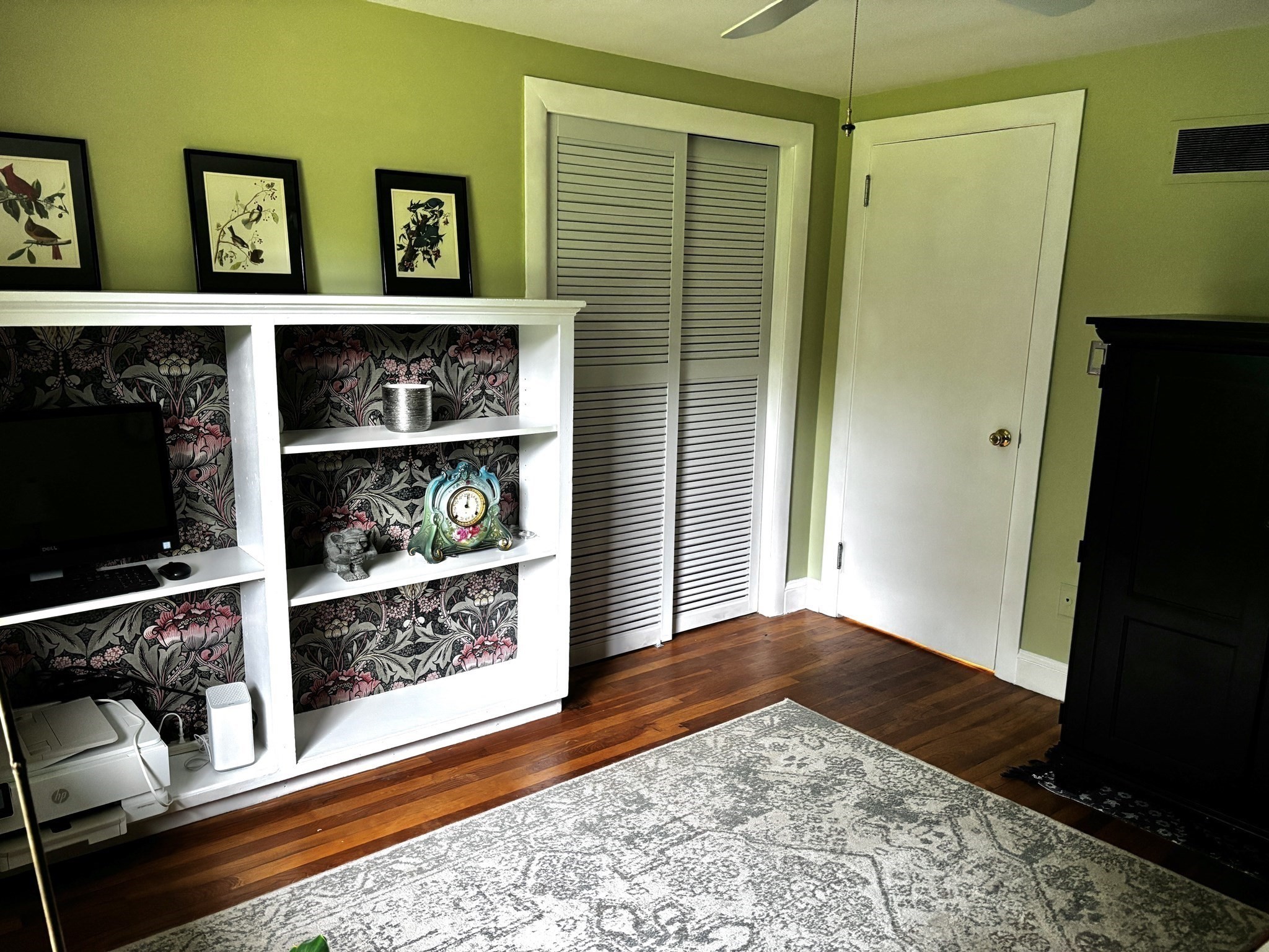 450 Center St Property Photo 19