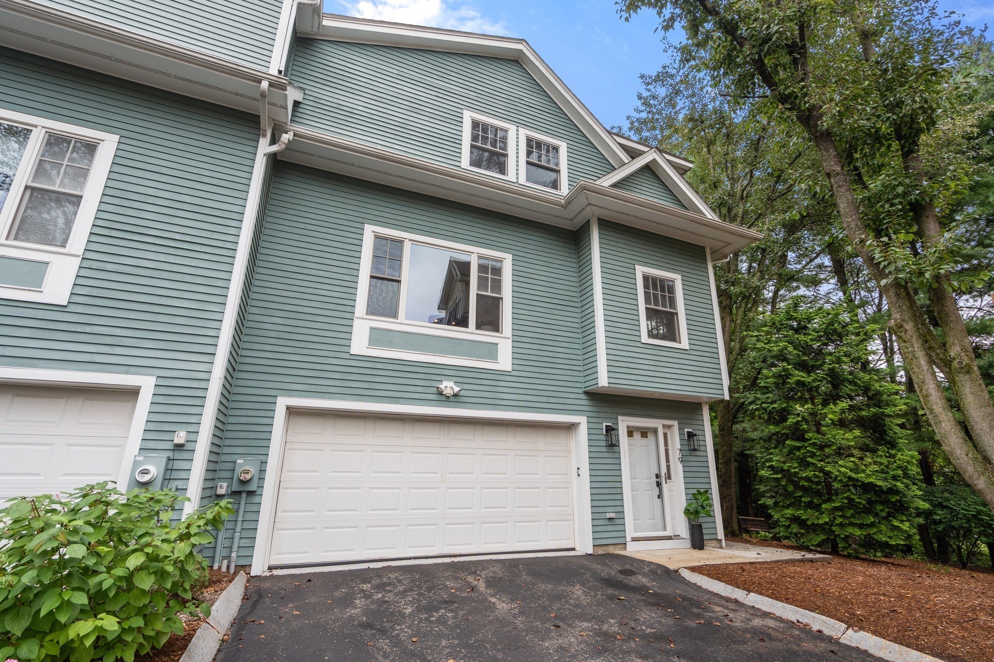 79 Beecher Pl # 5 Property Photo 1