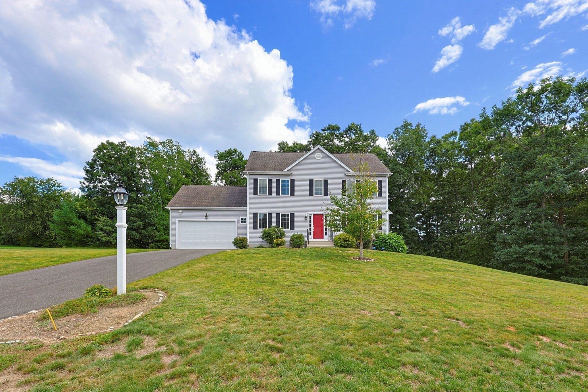 15 Willow Brook Lane Property Photo 2