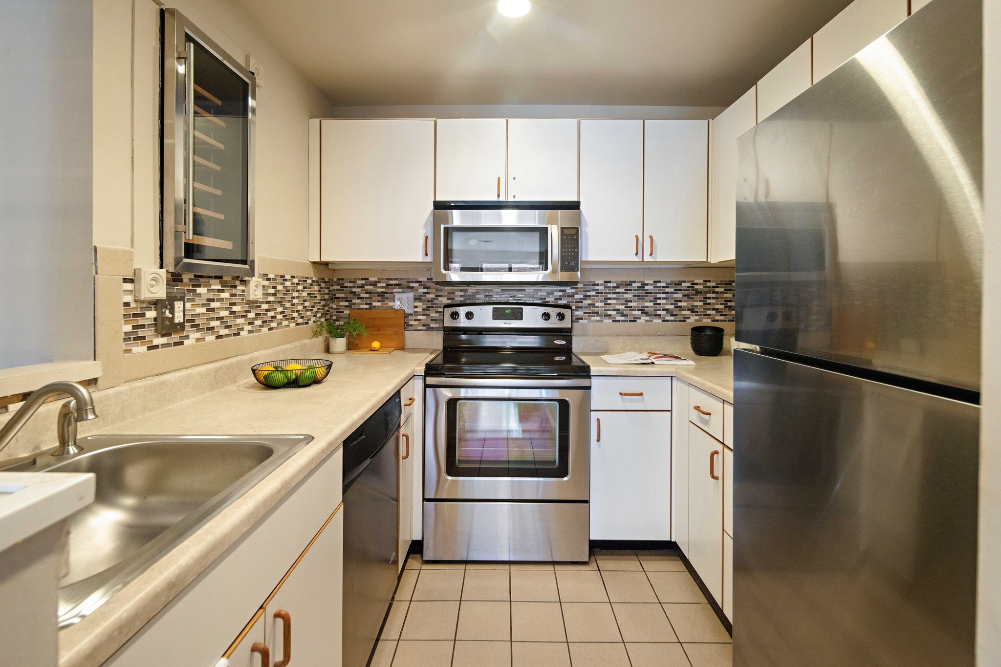 193 Oak St # 205e Property Photo 5