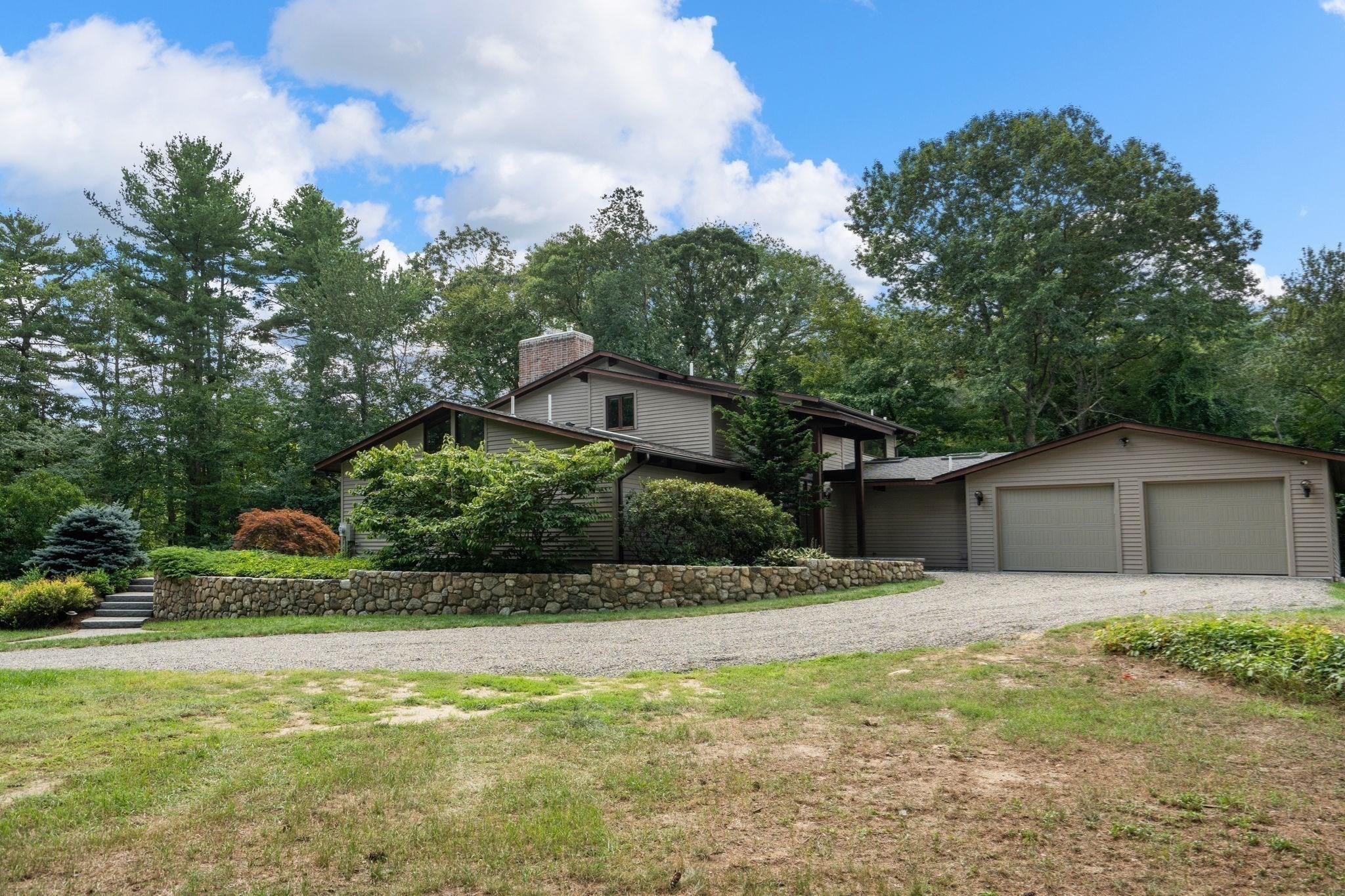 44 Vine Street Property Photo 3