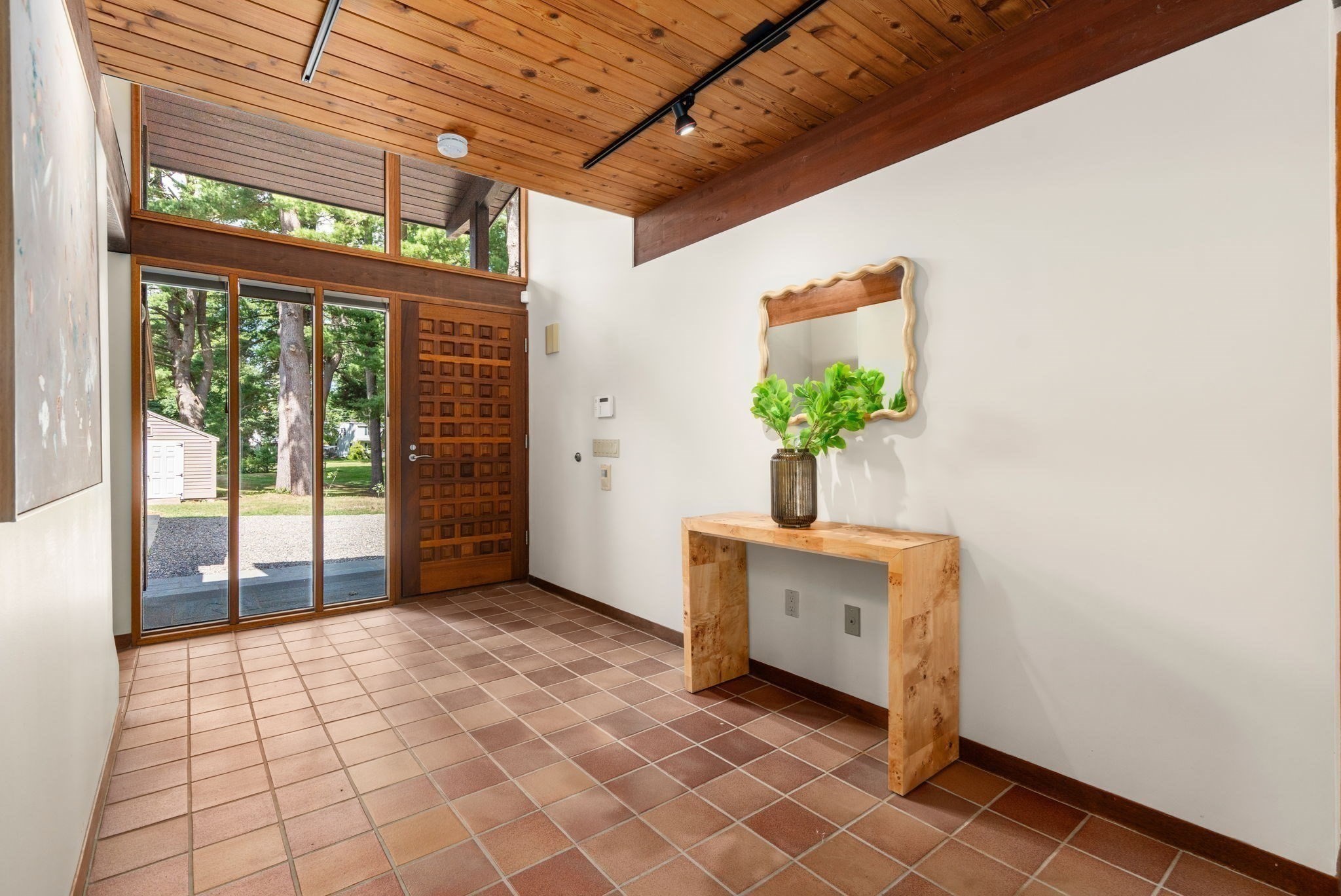 44 Vine Street Property Photo 6