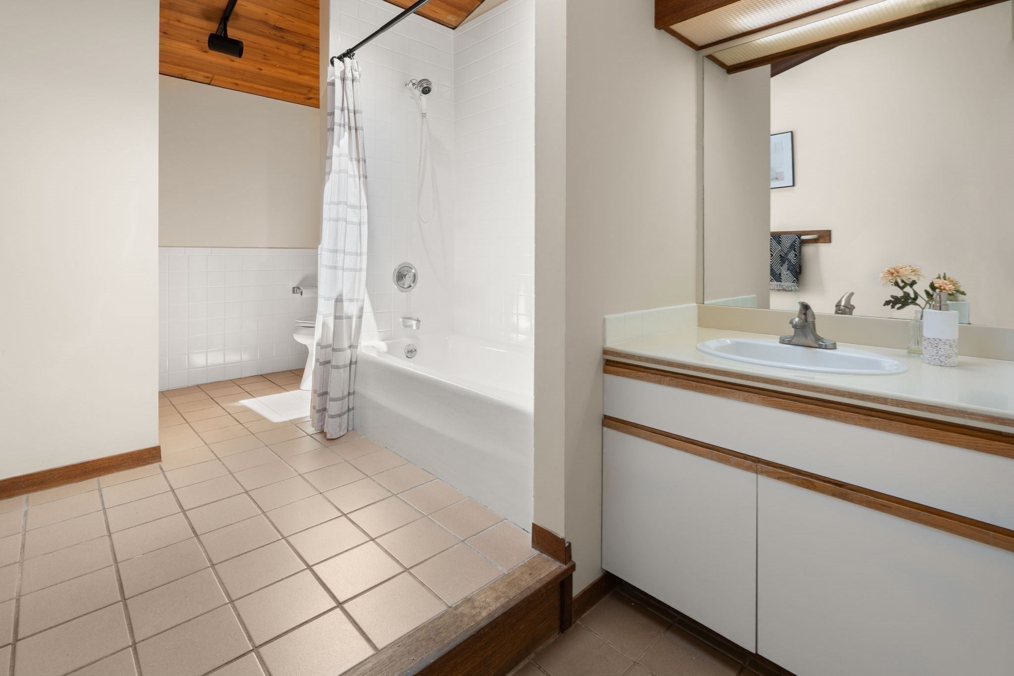 44 Vine Street Property Photo 22