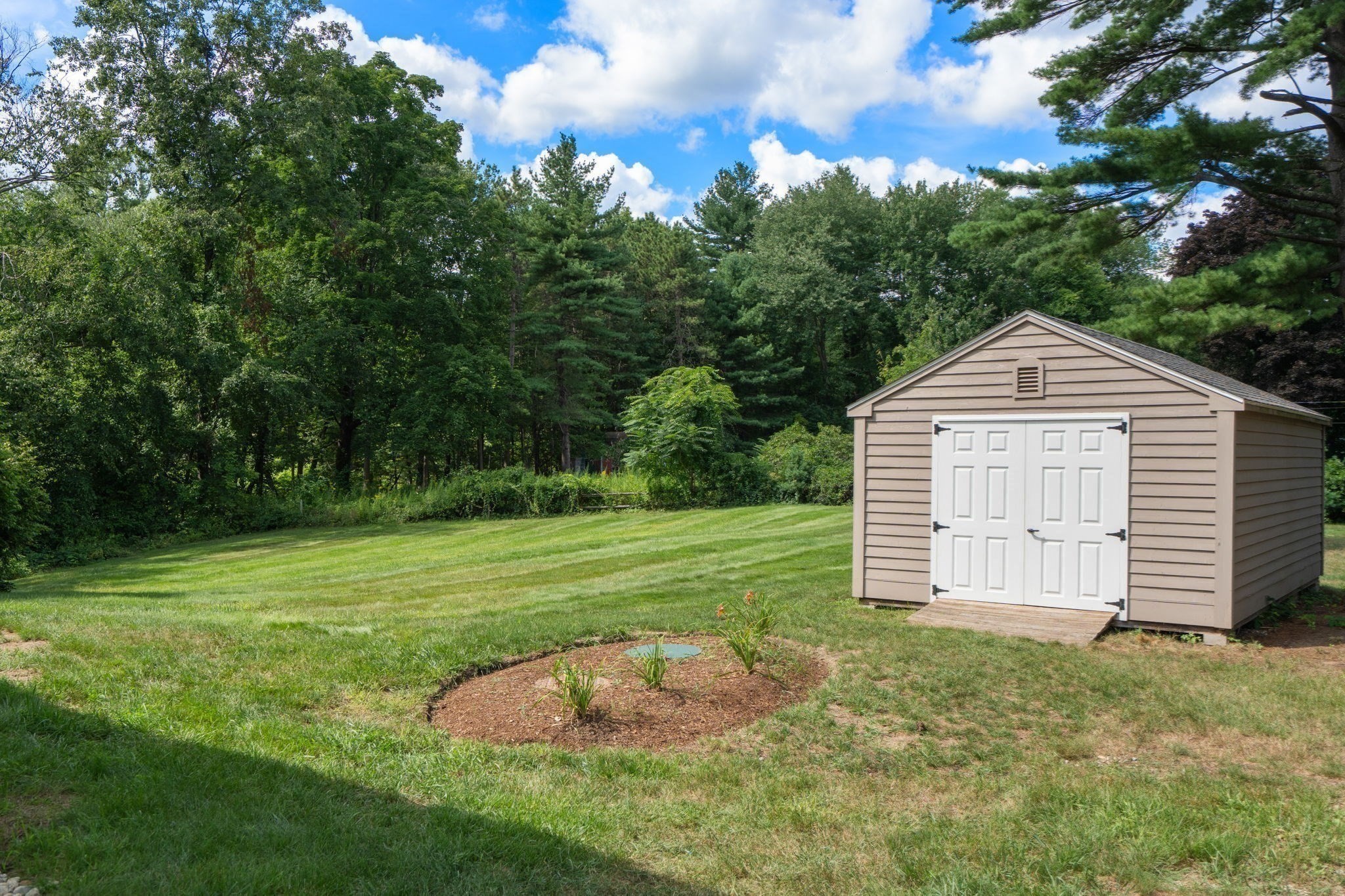 44 Vine Street Property Photo 27