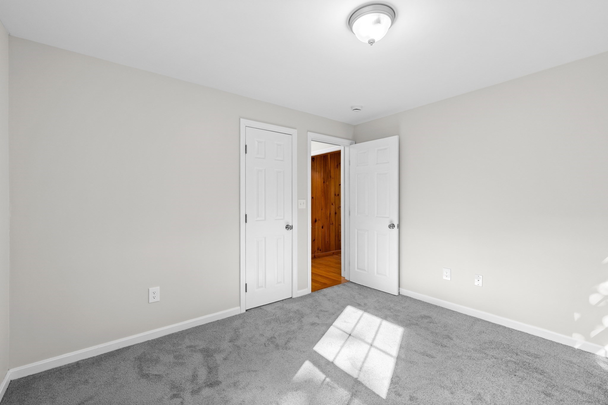 27 Westdale Ave Property Photo 12