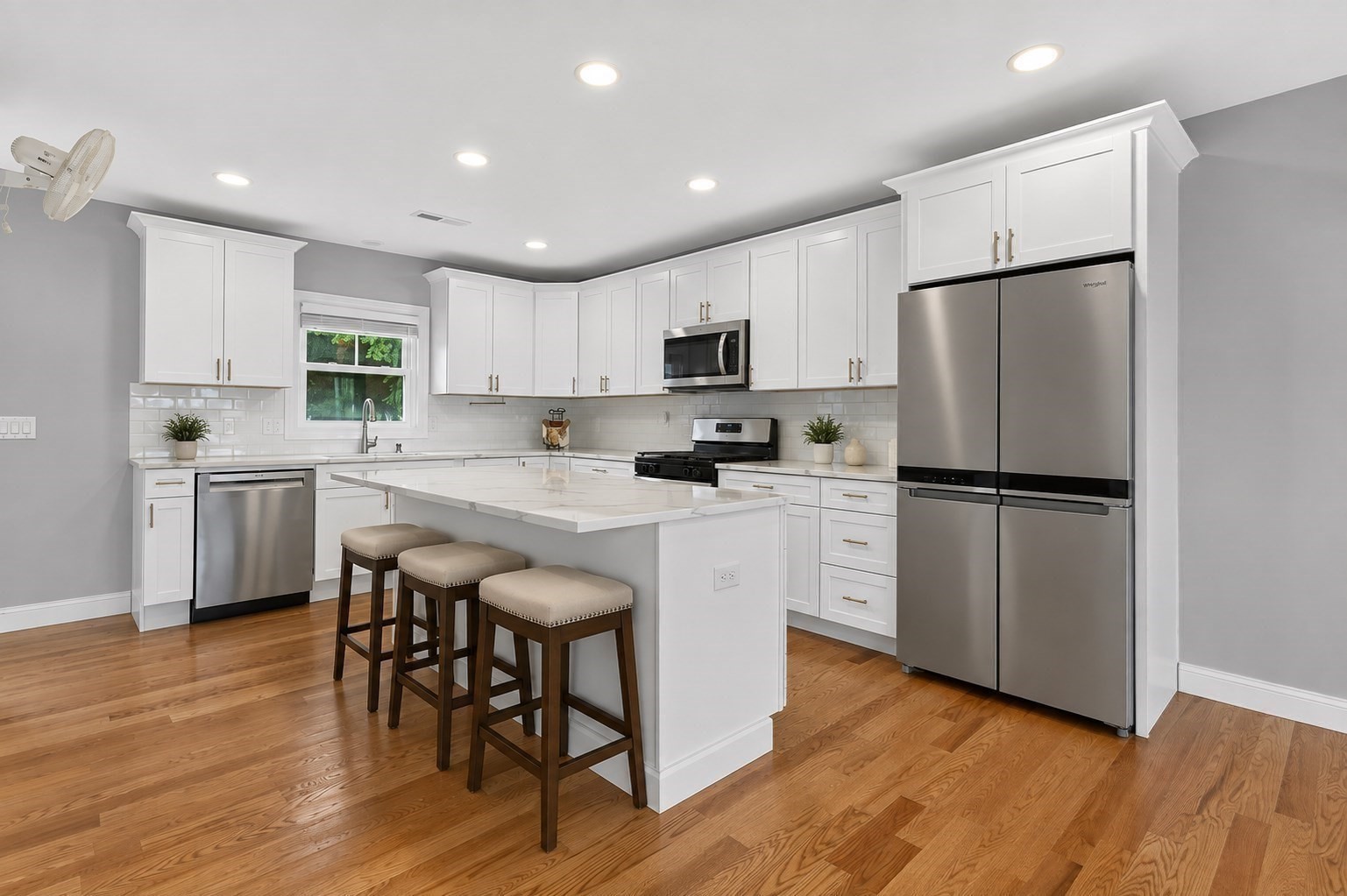 128 Parker Street Property Photo 1