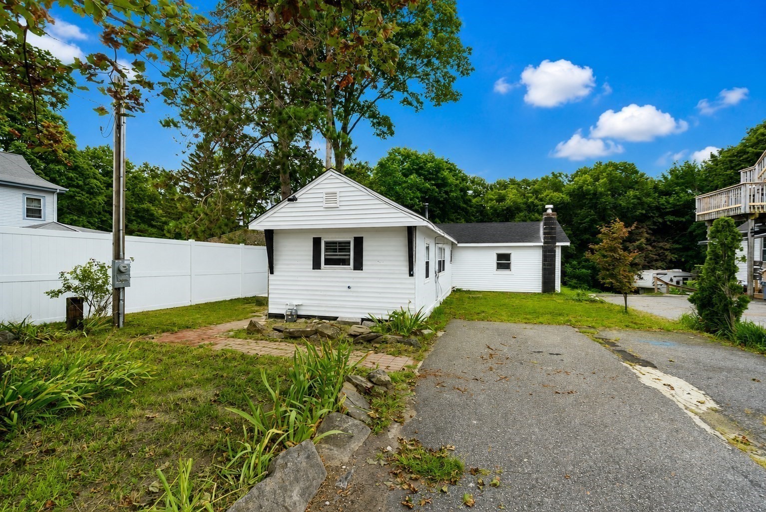 163 Highland St Property Photo 1