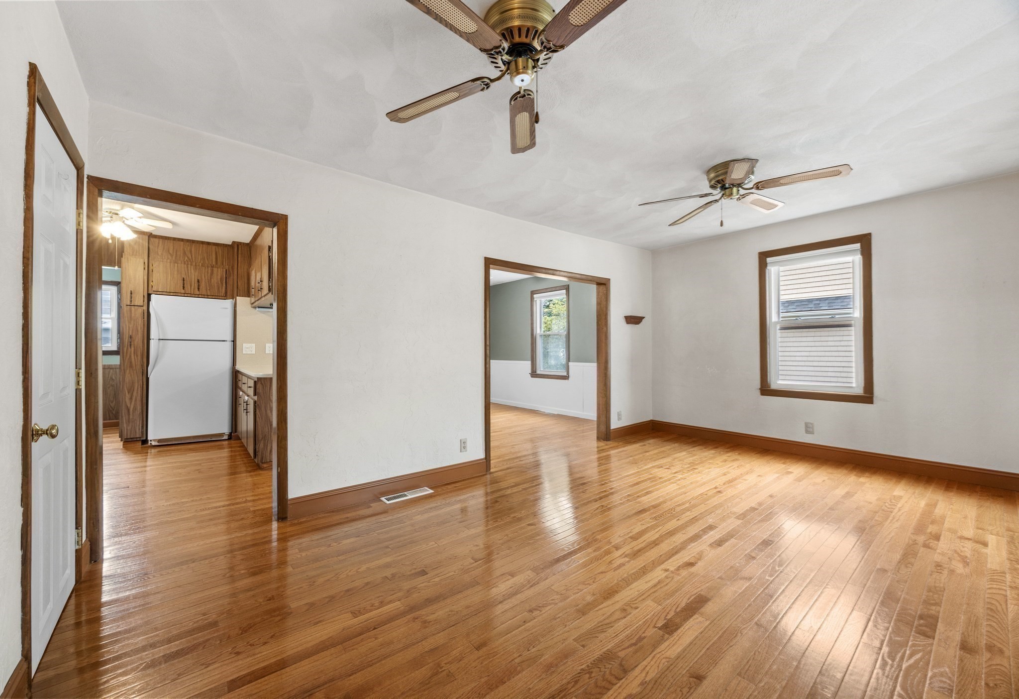 61 Edgemont Rd Property Photo 5