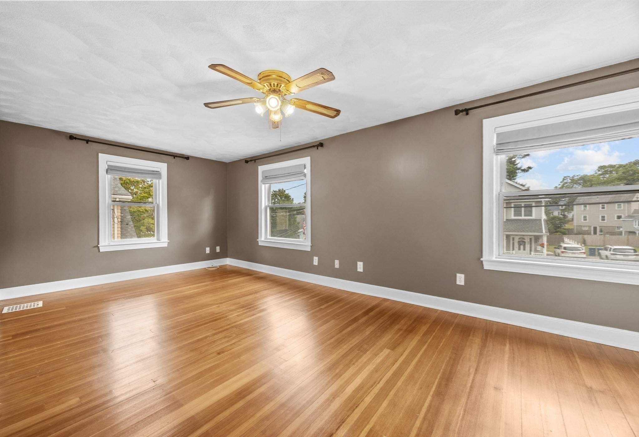 61 Edgemont Rd Property Photo 24