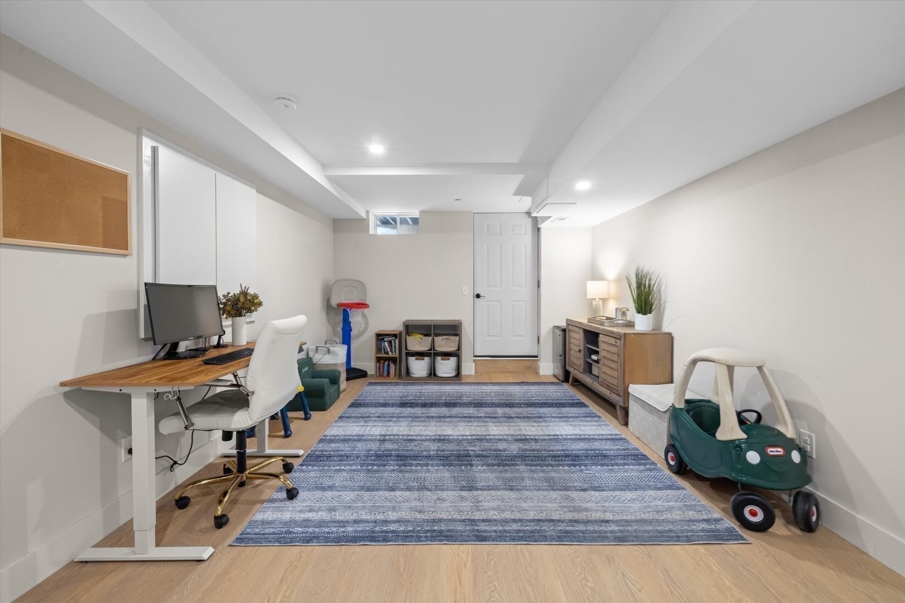 6 Macdonald Terr # D Property Photo 16