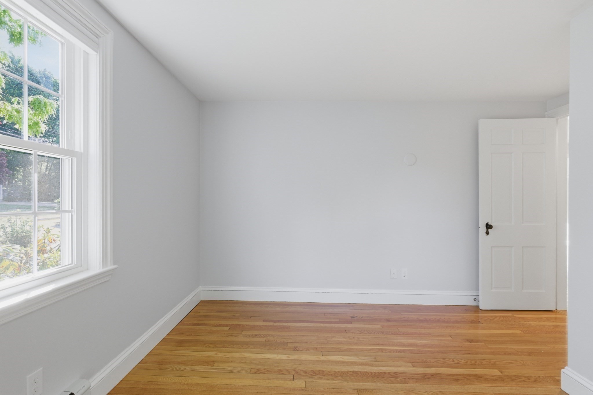 213 Hunnewell Street Property Photo 25