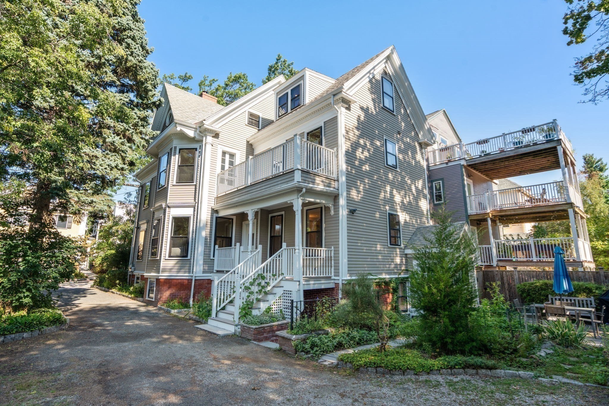 32 Fayette Street Property Photo 35