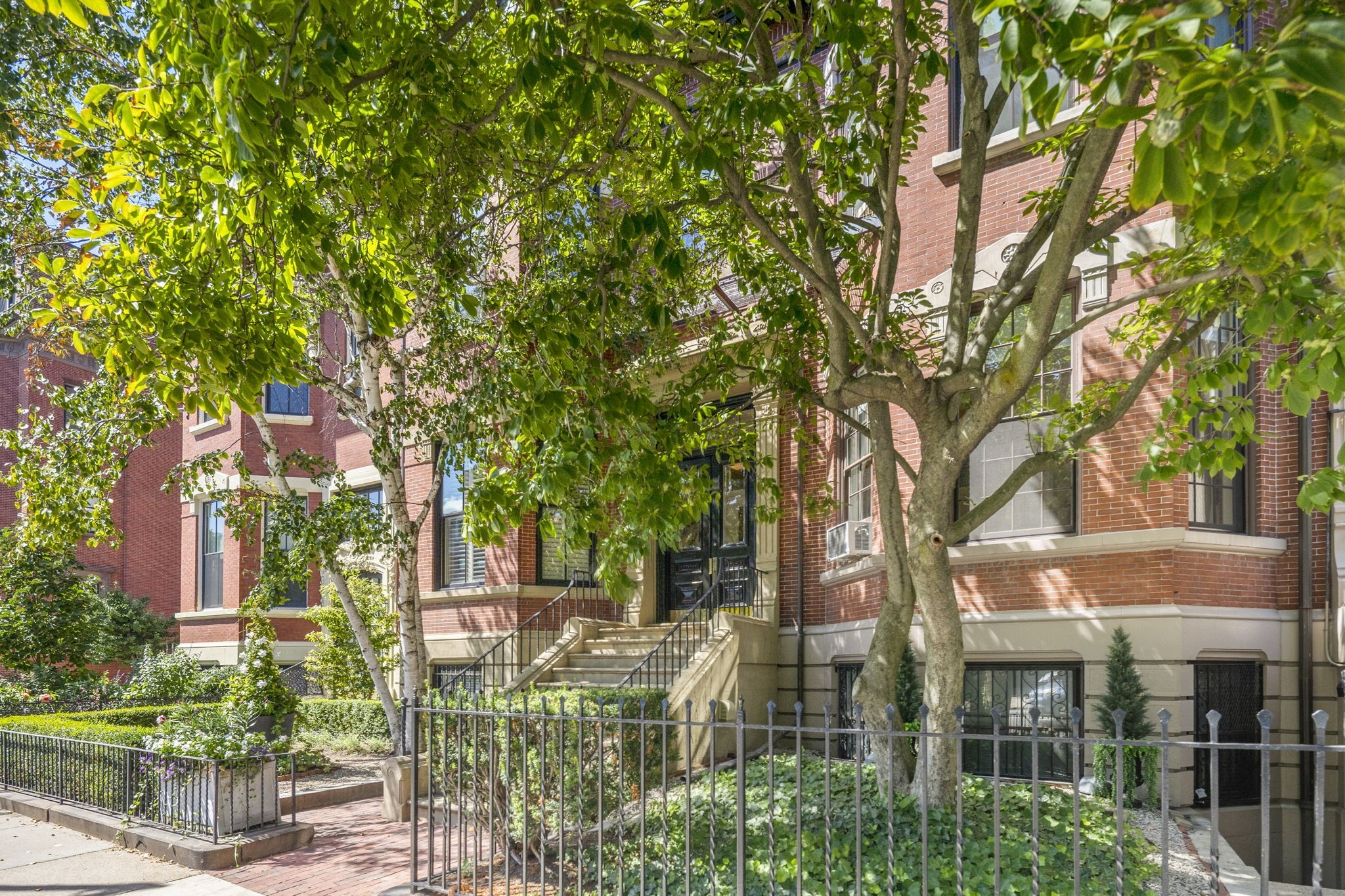 398 Beacon Street # 3 Property Photo 4