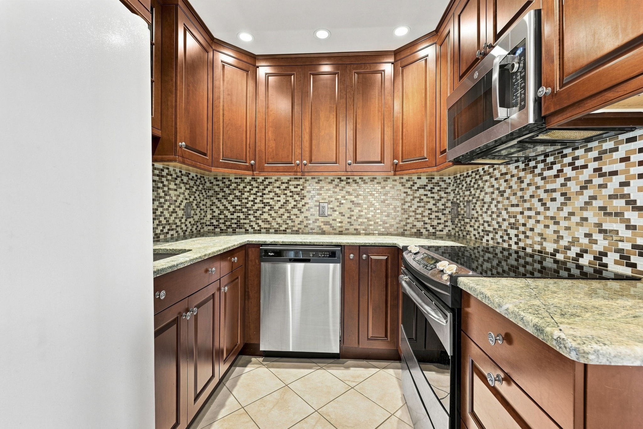 398 Beacon Street # 3 Property Photo 20