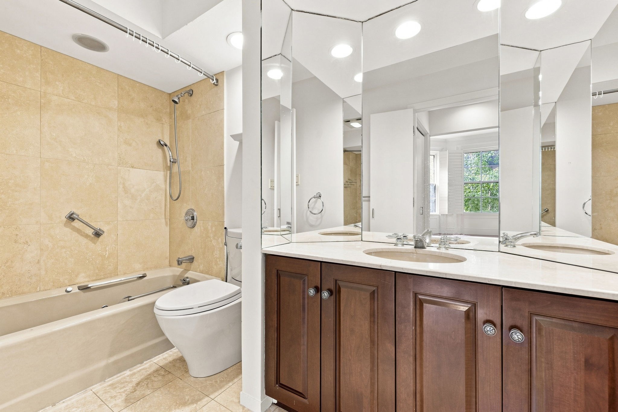 398 Beacon Street # 3 Property Photo 33