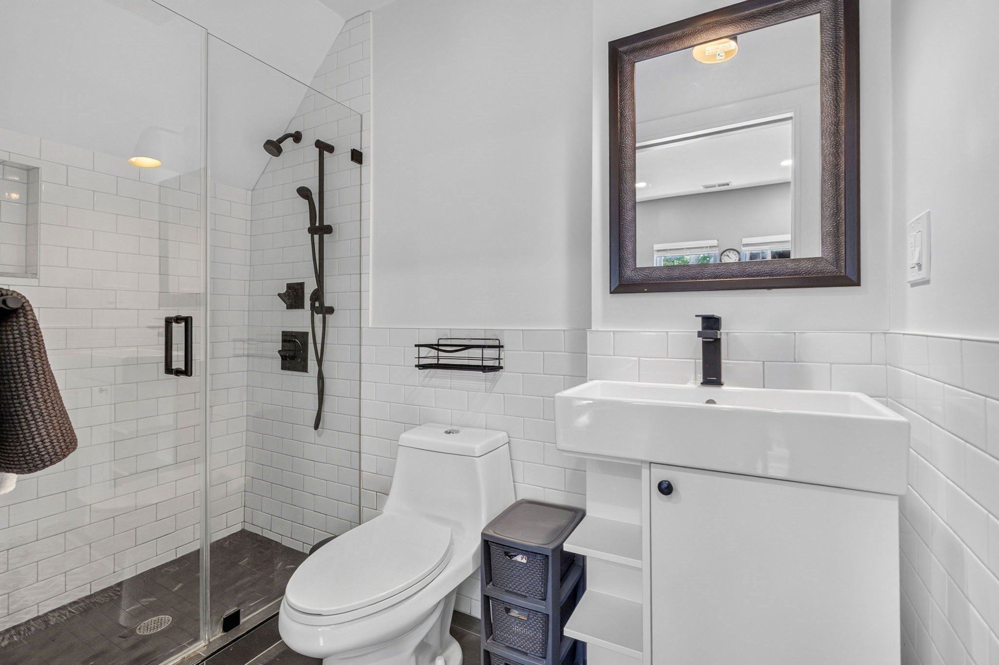 16 Pasadena Rd # 3 Property Photo 11
