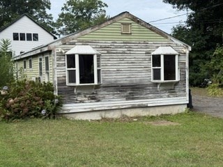 42 Whittier Road Property Photo 1