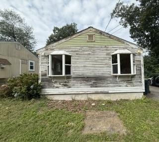 42 Whittier Road Property Photo 5