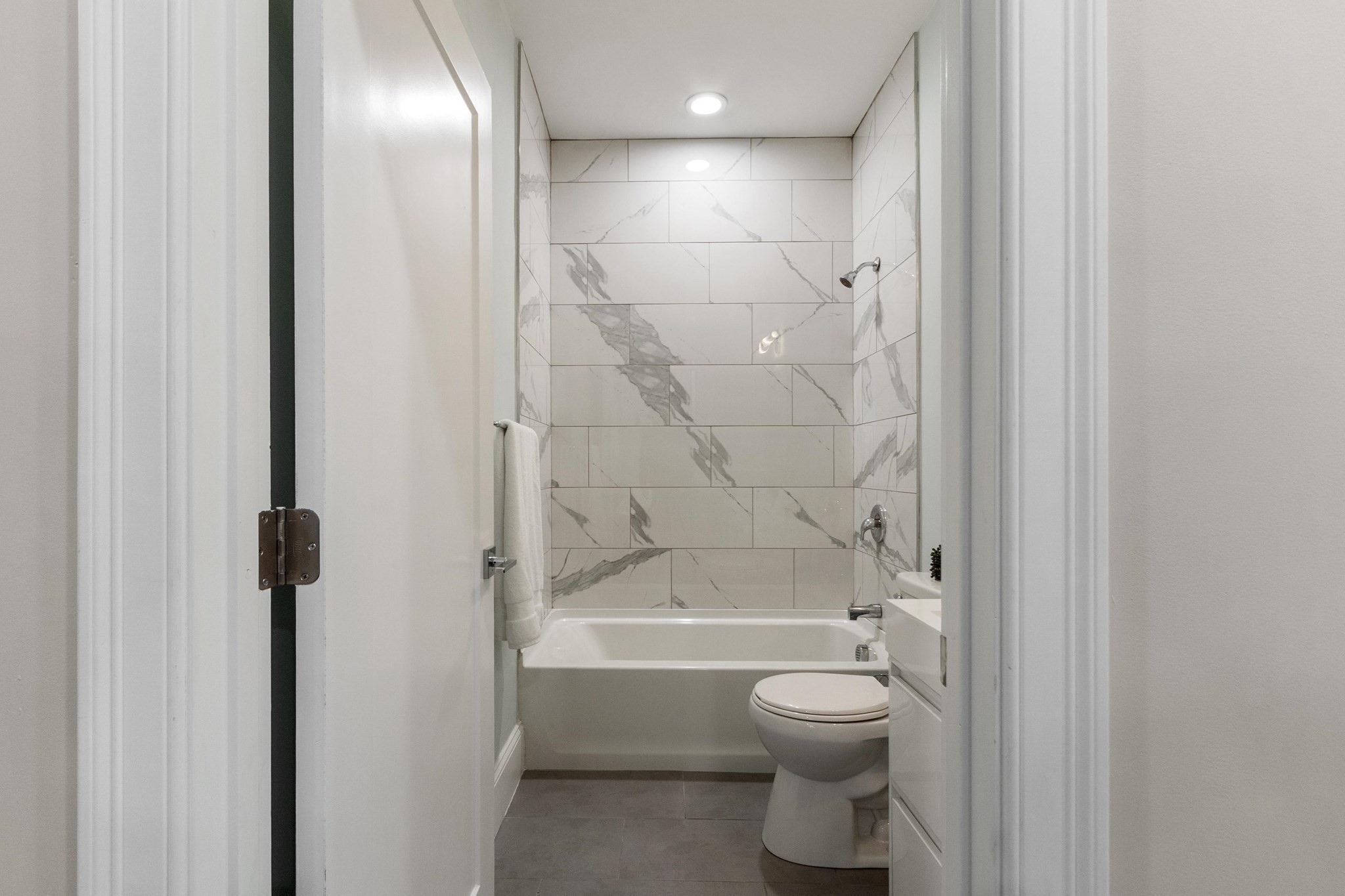 301 Saratoga Street # 1 Property Photo 19