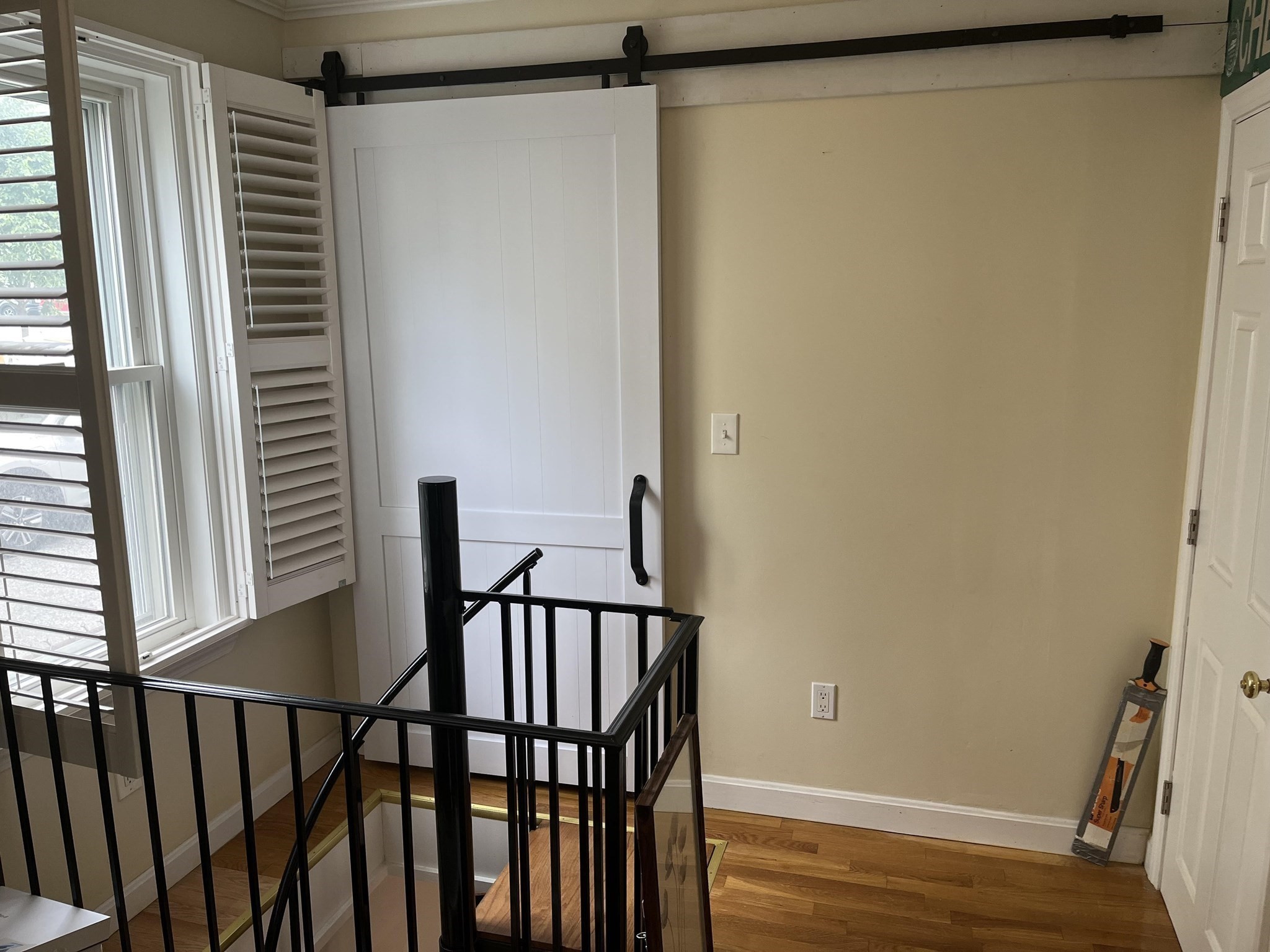 651 Bennington Street Property Photo 9