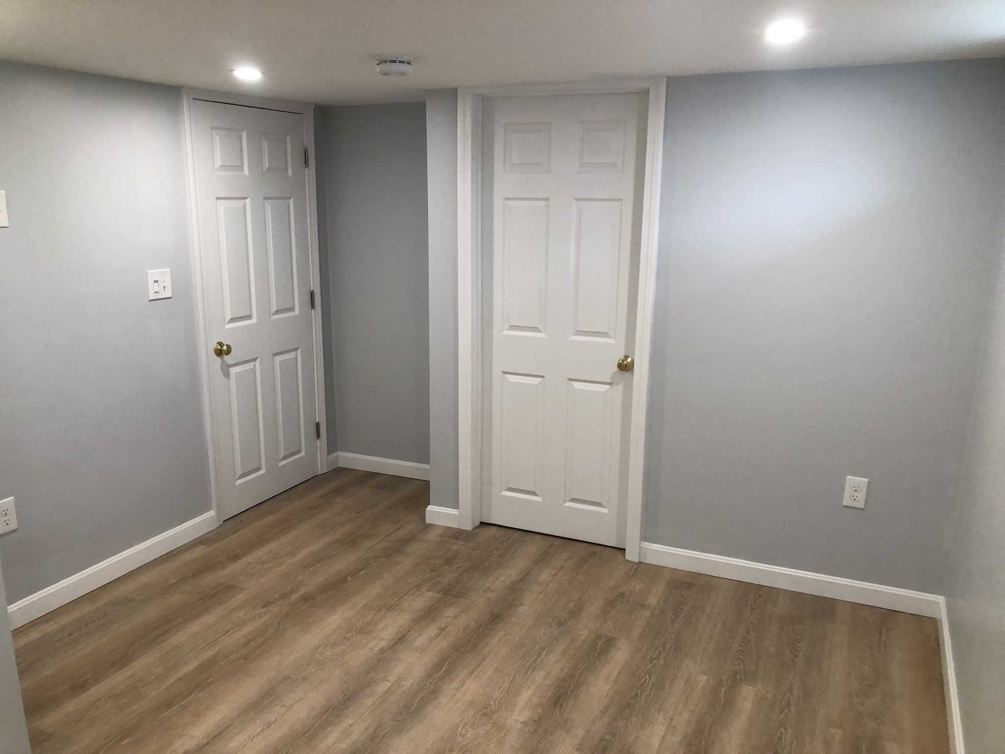 651 Bennington Street Property Photo 12