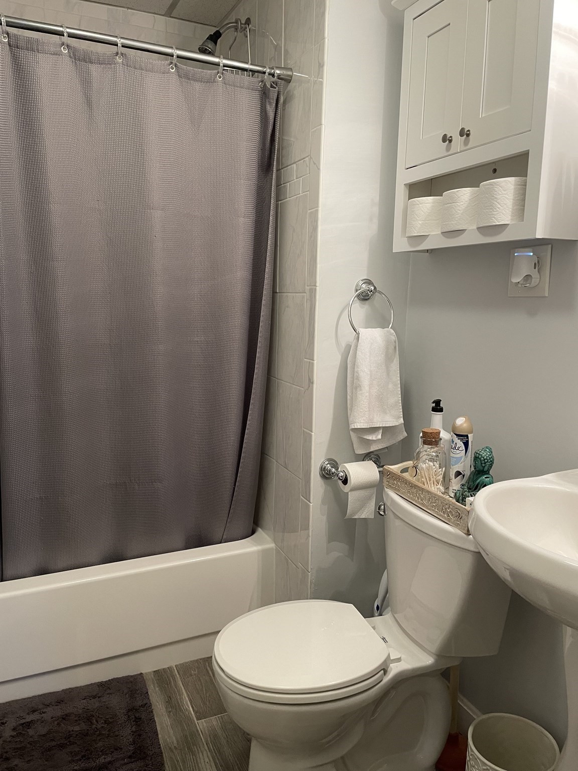 651 Bennington Street Property Photo 13