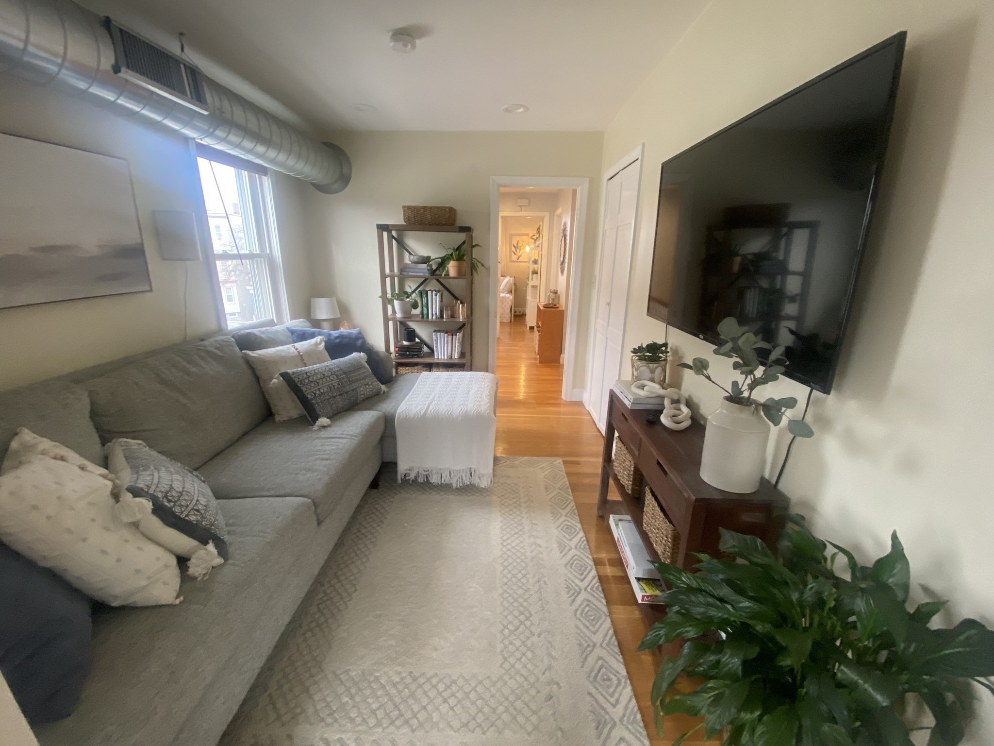 651 Bennington Street Property Photo 27