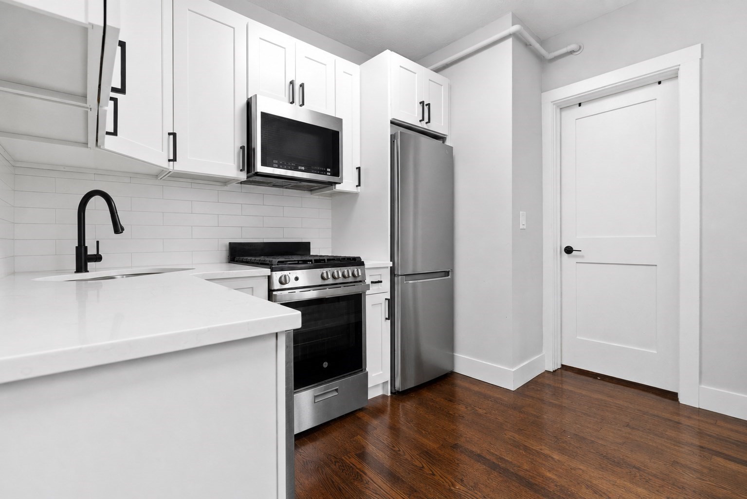 168 Endicott St # 1 Property Photo 3