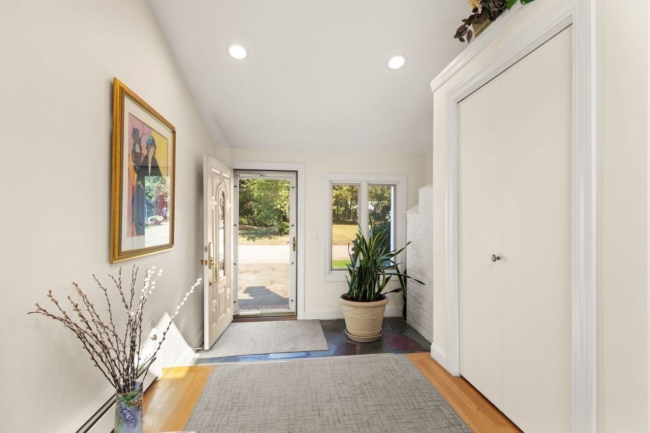 16 Leonard Rd Property Photo 3