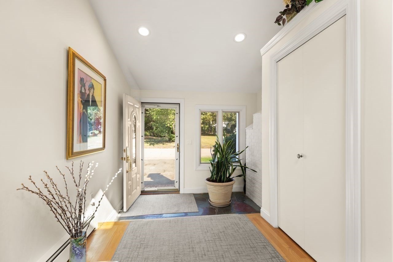 16 Leonard Rd Property Photo 5