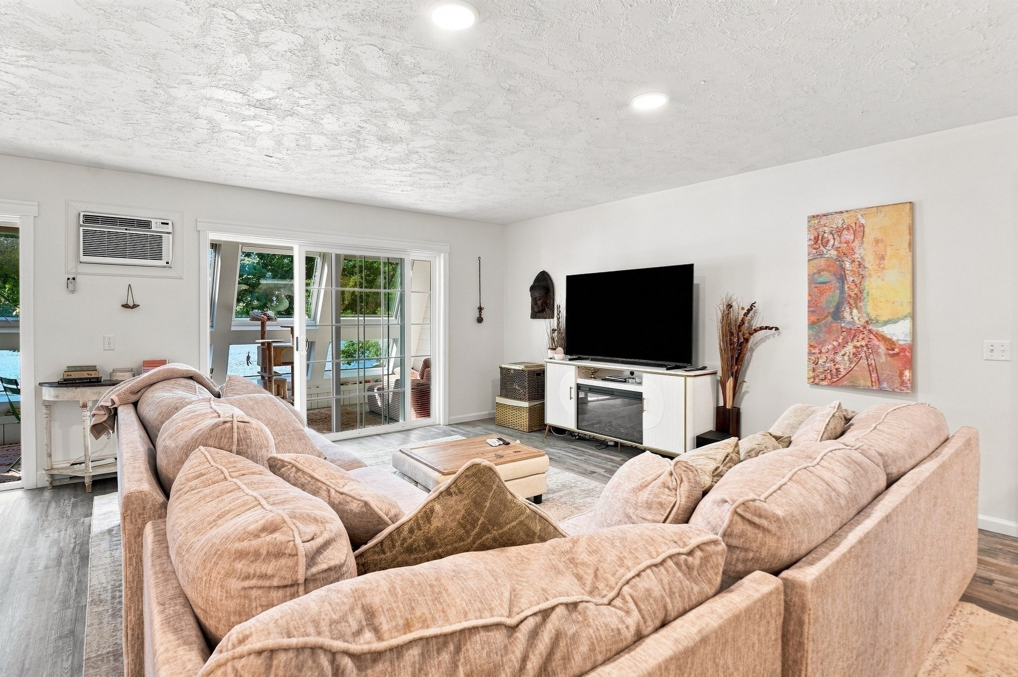 19 Eaglehead Terrace # 4 Property Photo 8