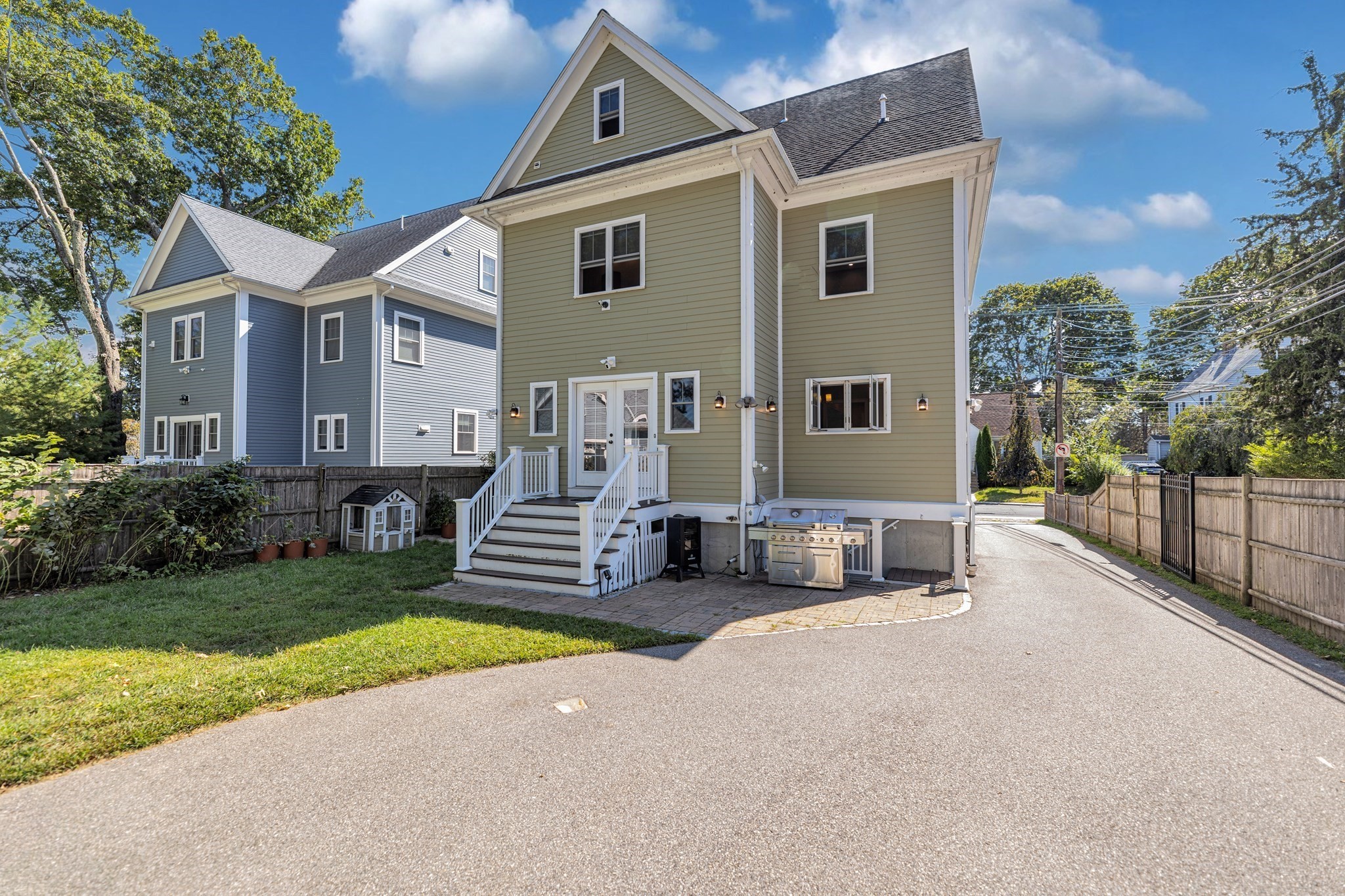 131 Gardner Street Property Photo 41